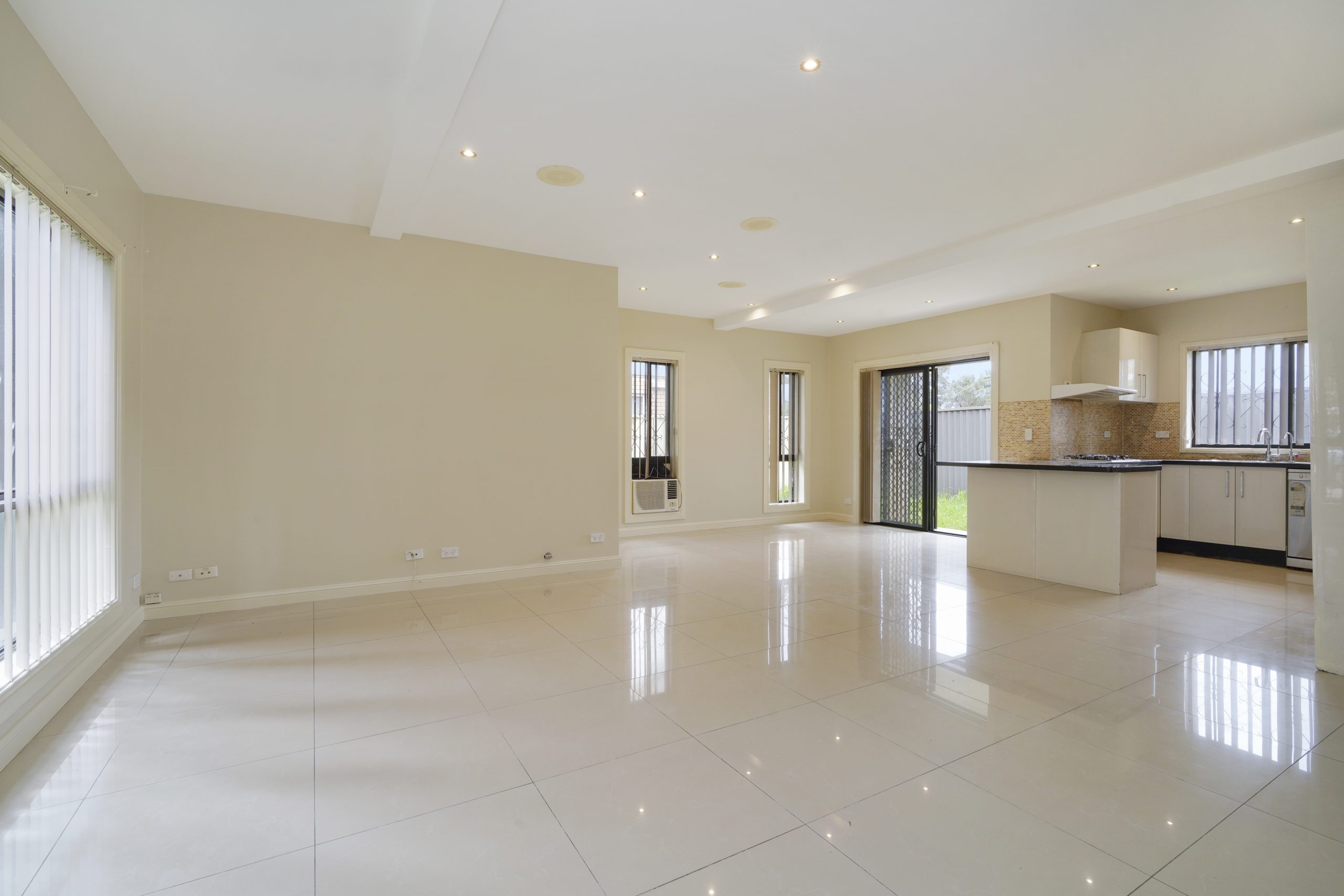 2A Canberra Ave Casula NSW 2170