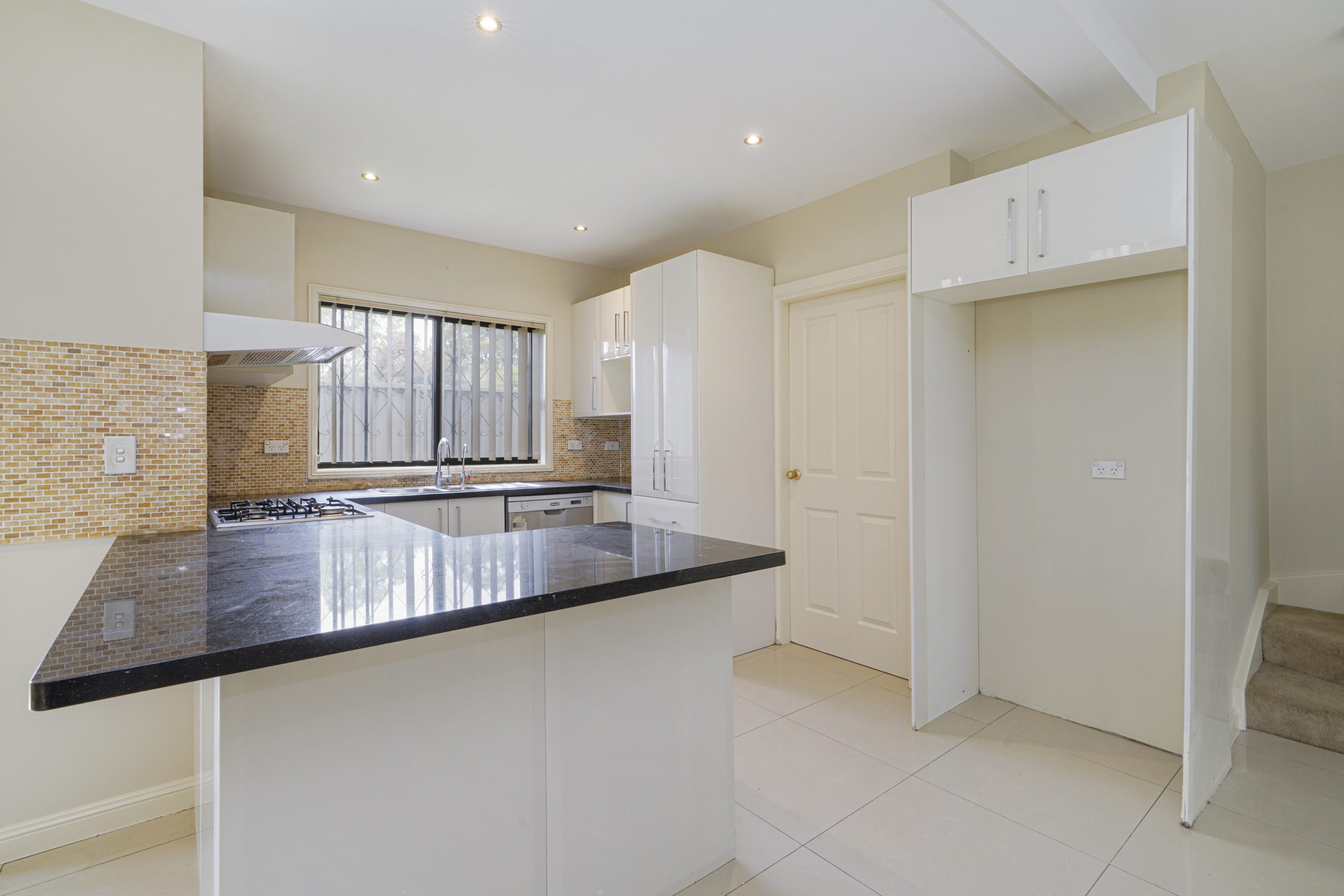 2A Canberra Ave Casula NSW 2170