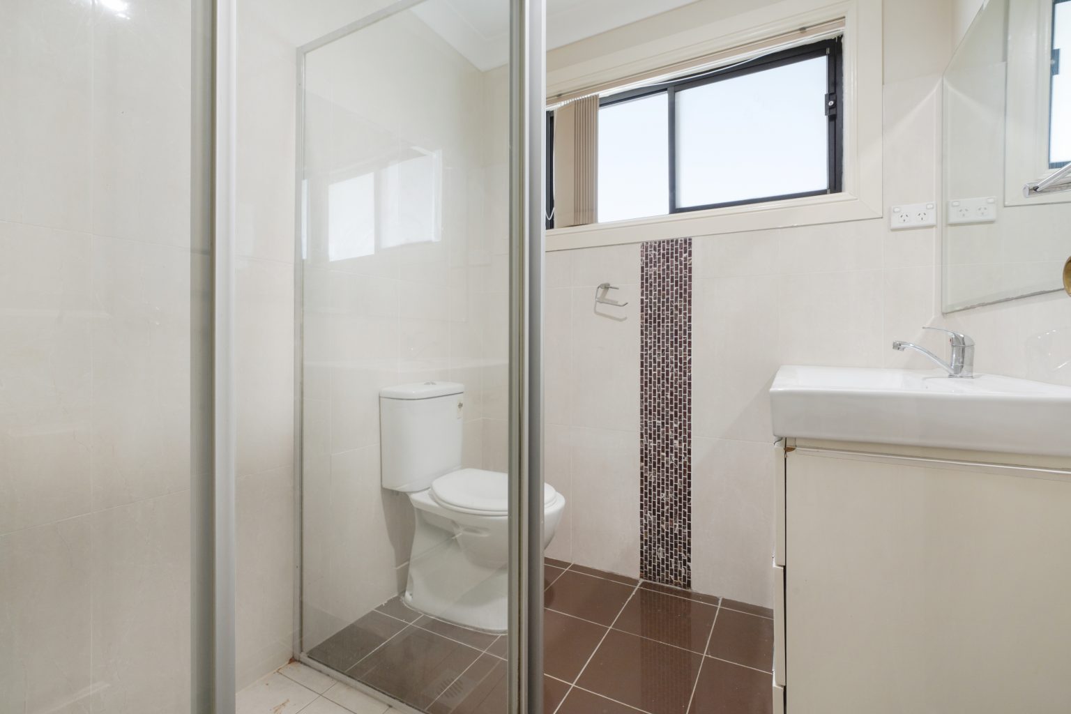 2A Canberra Ave, Casula NSW 2170 – photo 16 of 17