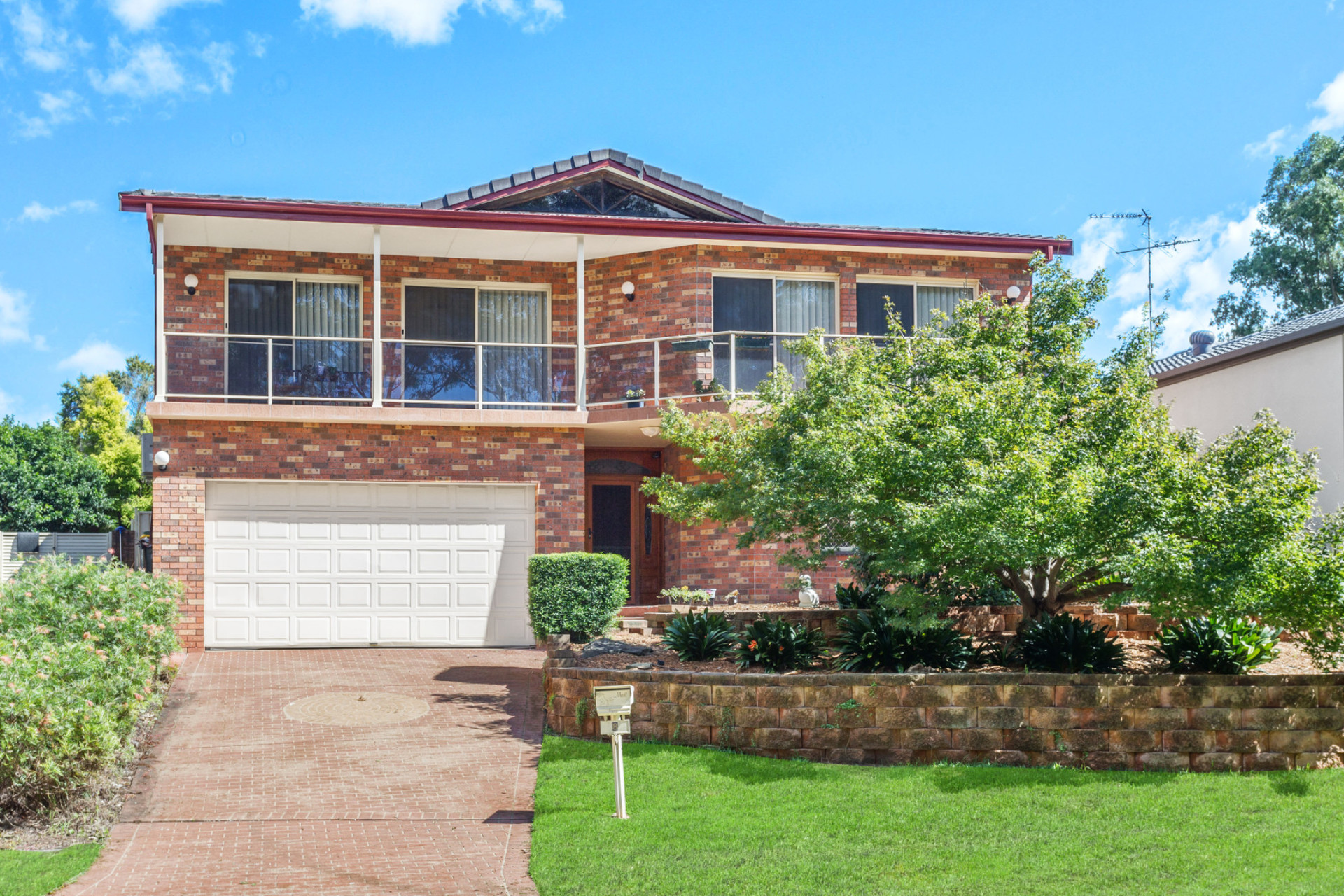 8 Niland Way Casula NSW 2170 AUS