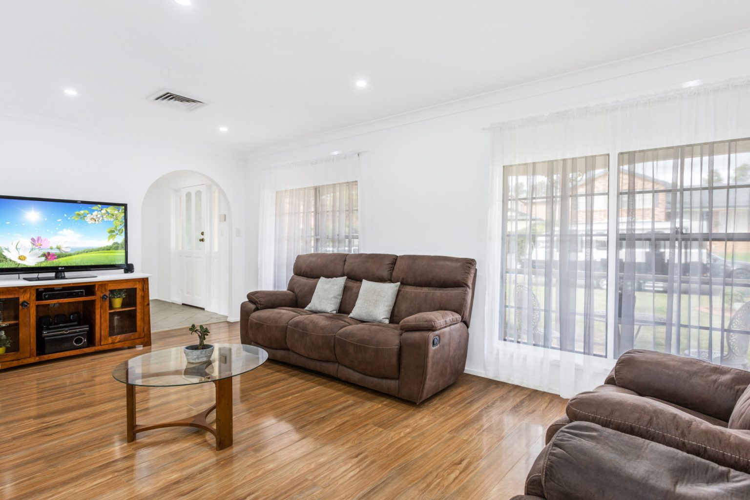 2 Baguette Close, Casula NSW 2170 – photo 2 of 14