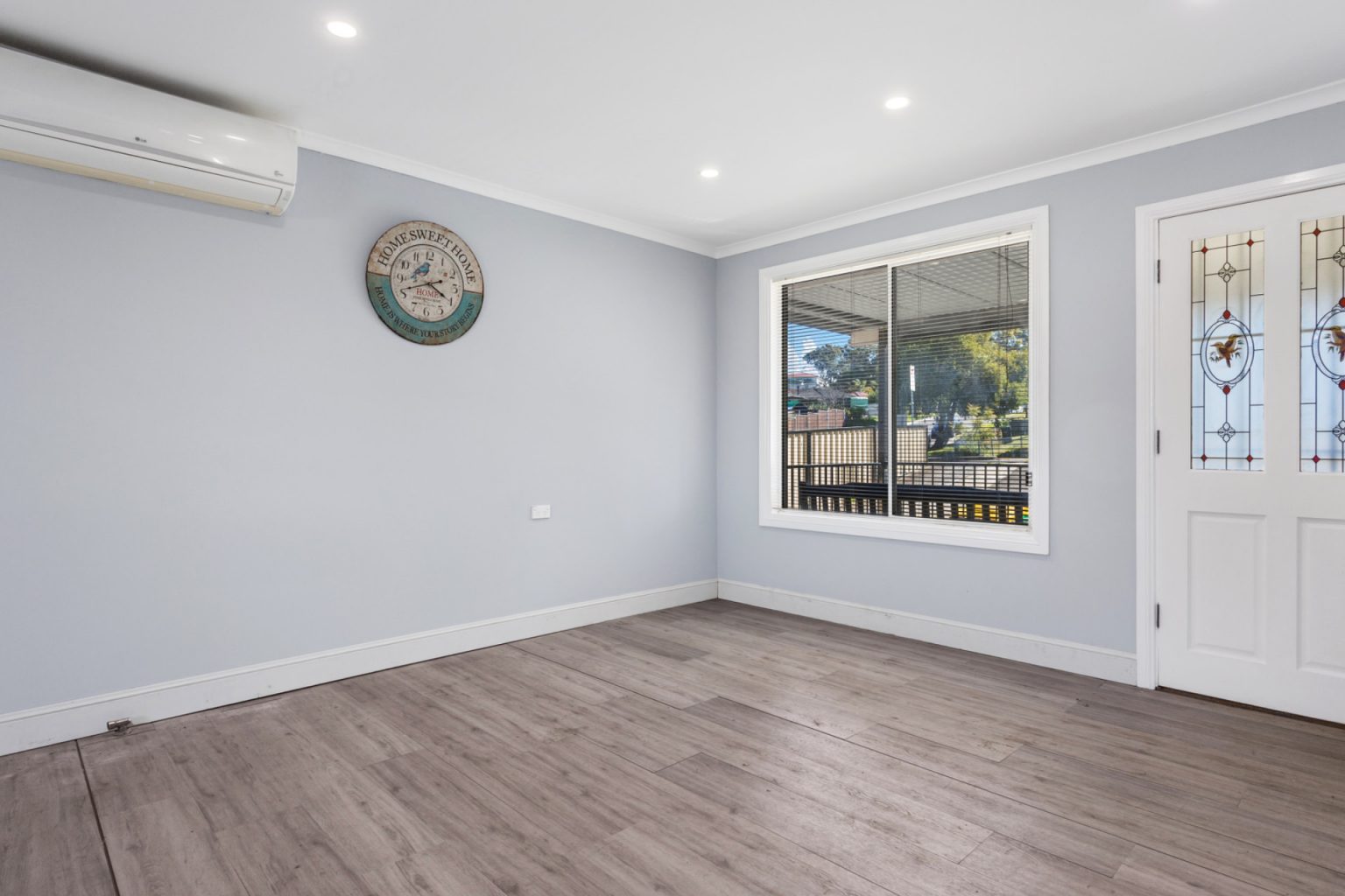 93 Heckenberg Avenue, Sadleir NSW 2168 – photo 5 of 12