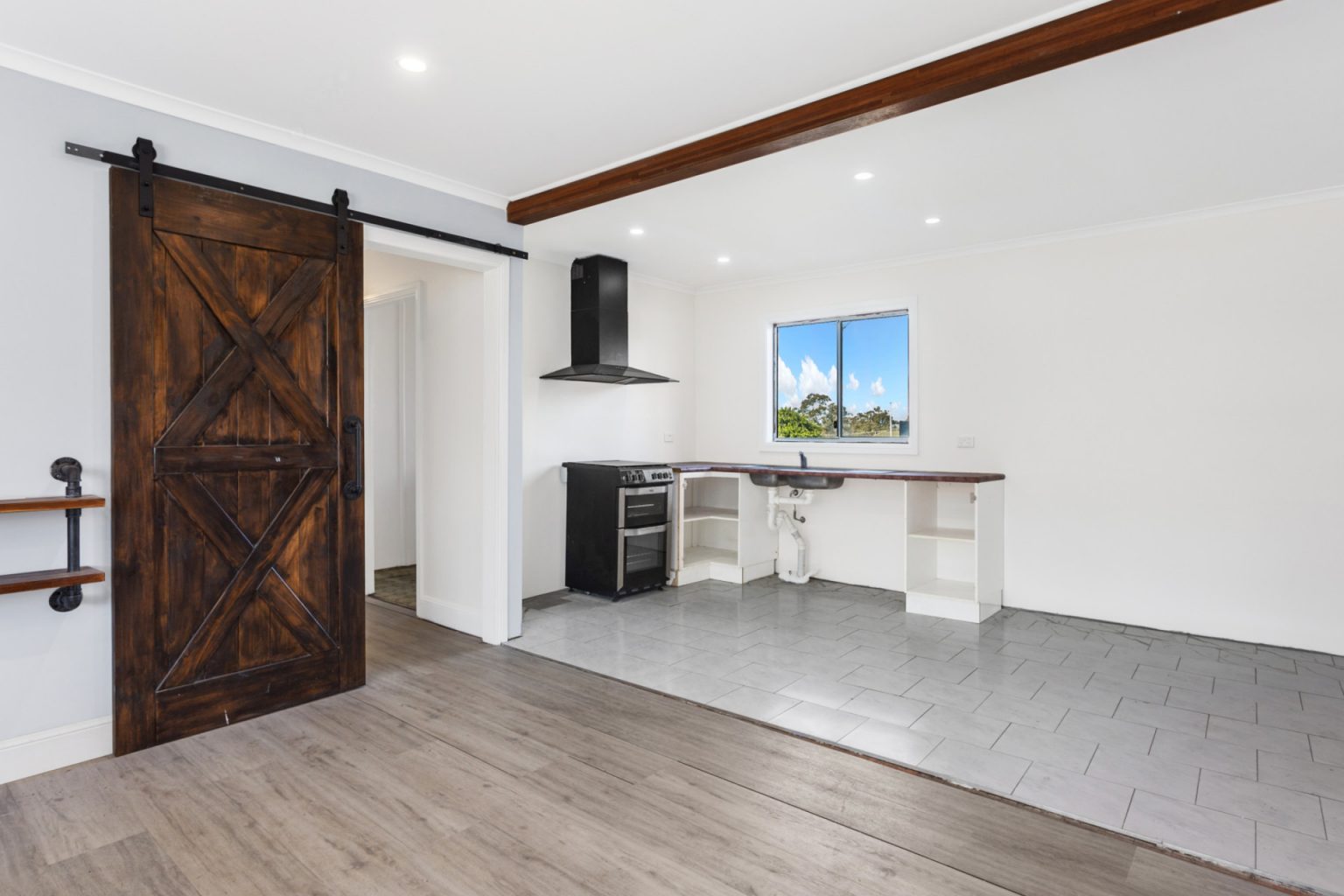 93 Heckenberg Avenue, Sadleir NSW 2168 – photo 4 of 12