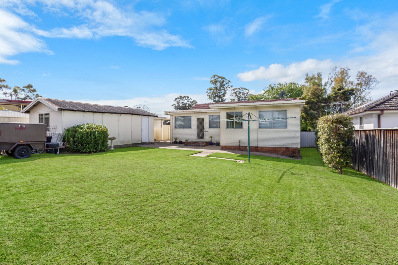 3 Leicester Place, Miller NSW 2168 – photo 8 of 11