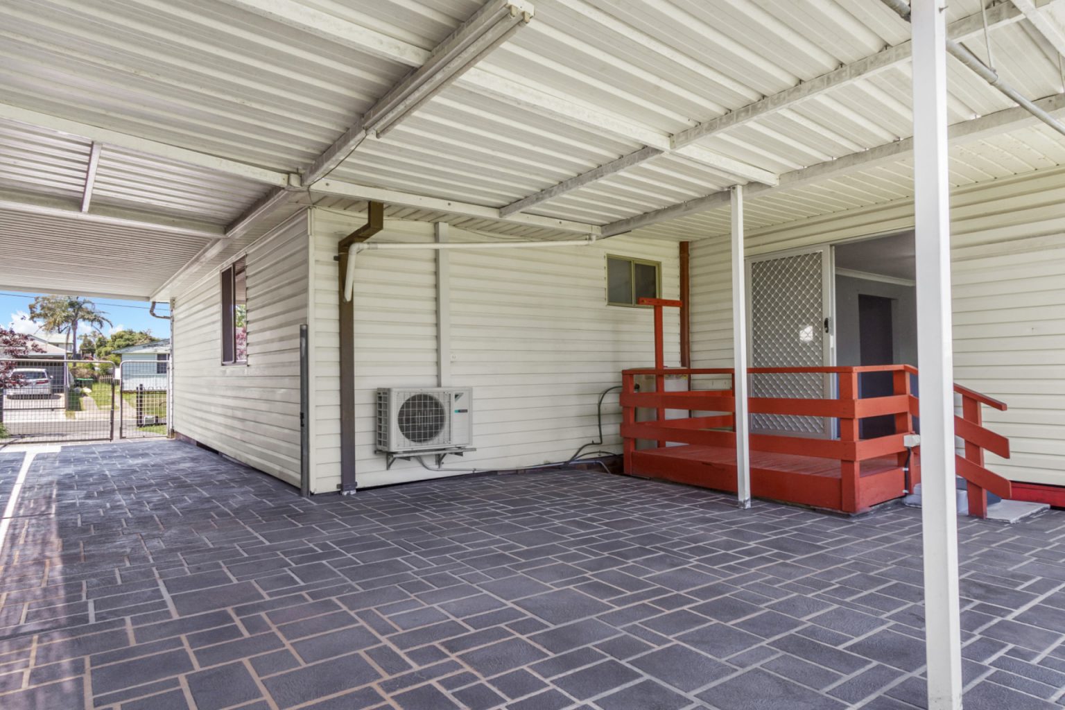 32 Strickland Crescent, Ashcroft NSW 2168 – photo 10 of 12