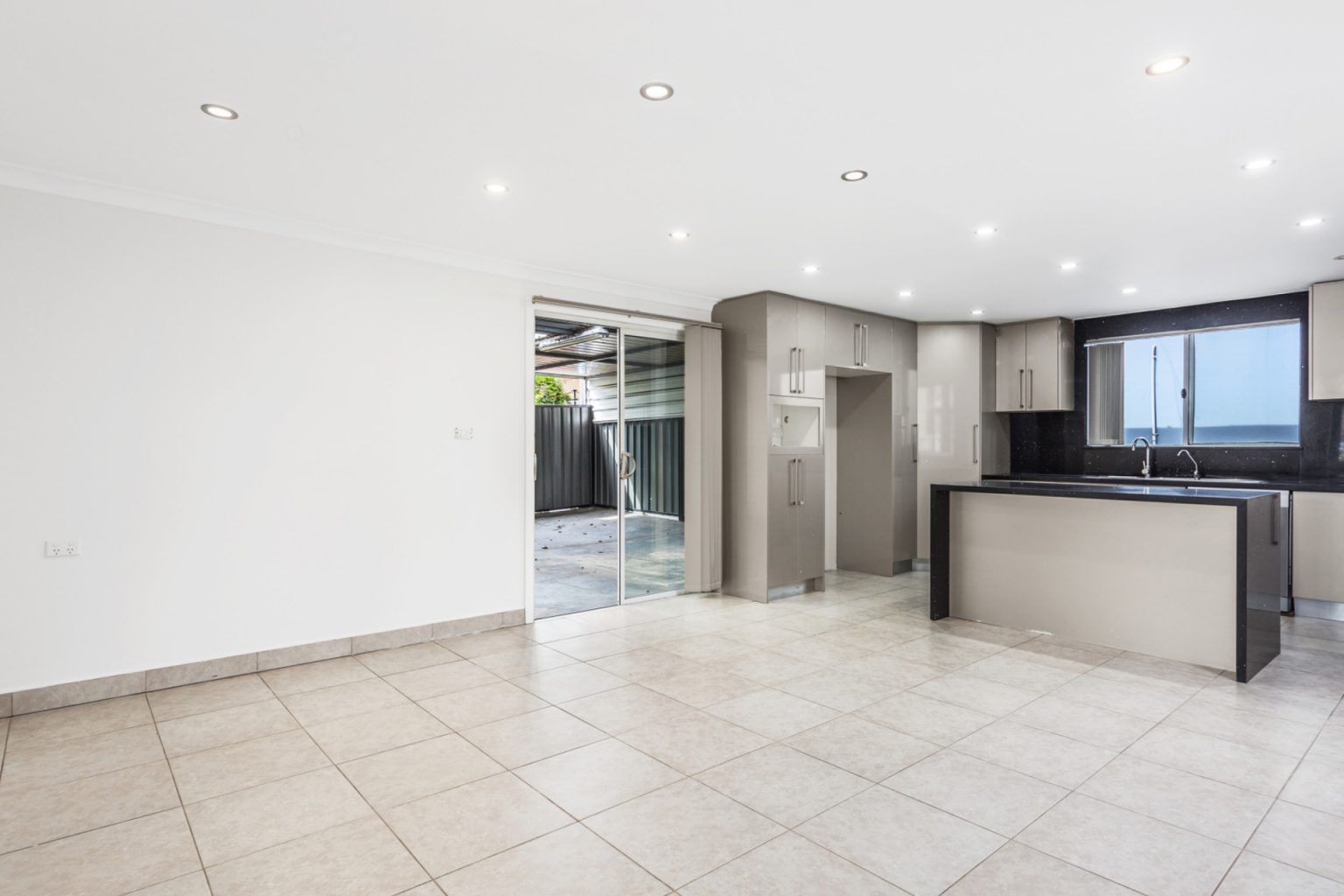 26 North Liverpool Road, Heckenberg NSW 2168 – photo 3 of 13