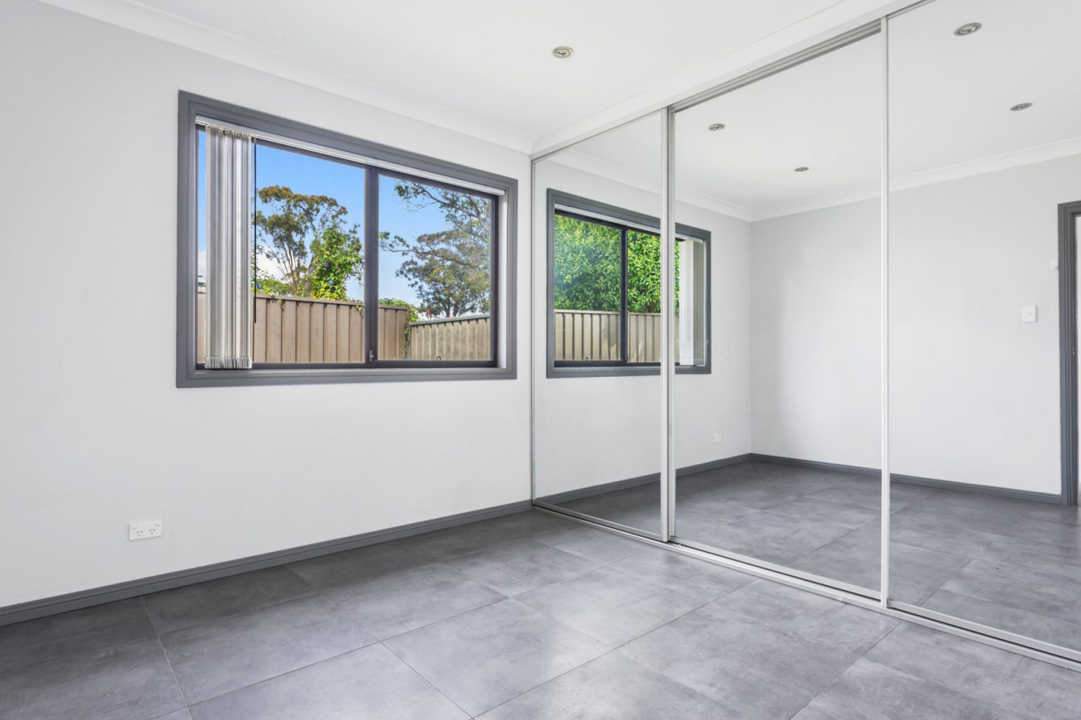 26 North Liverpool Road, Heckenberg NSW 2168 – photo 11 of 13