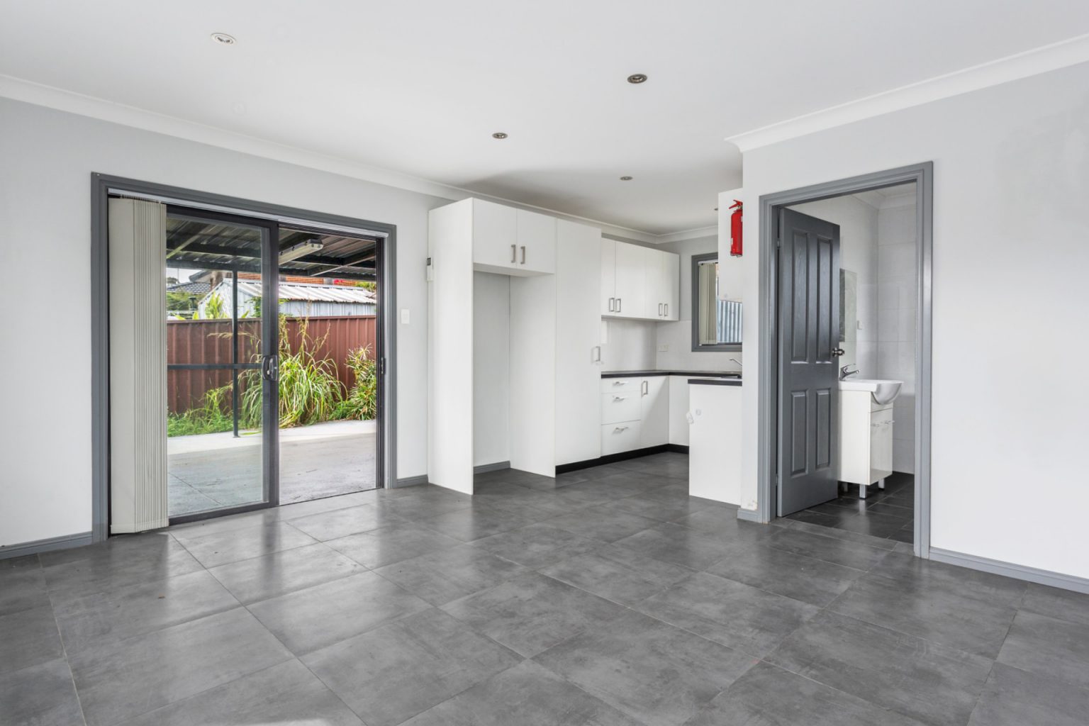 26 North Liverpool Road, Heckenberg NSW 2168 – photo 10 of 13