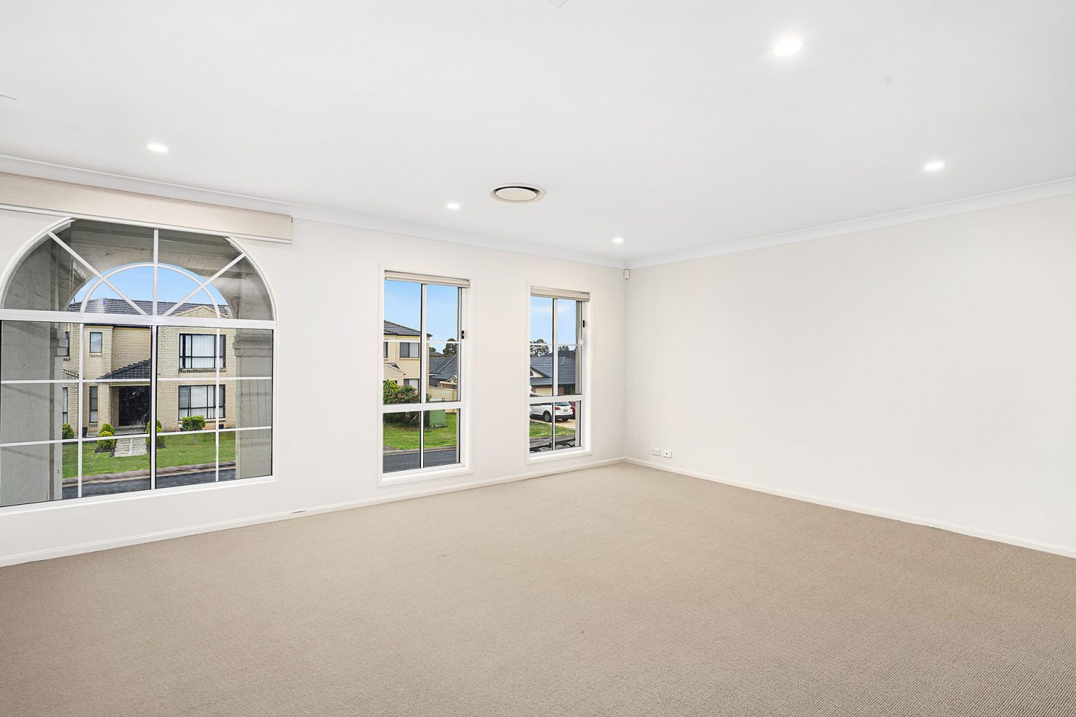 6 Padua Close, Prestons NSW 2170 – photo 8 of 10