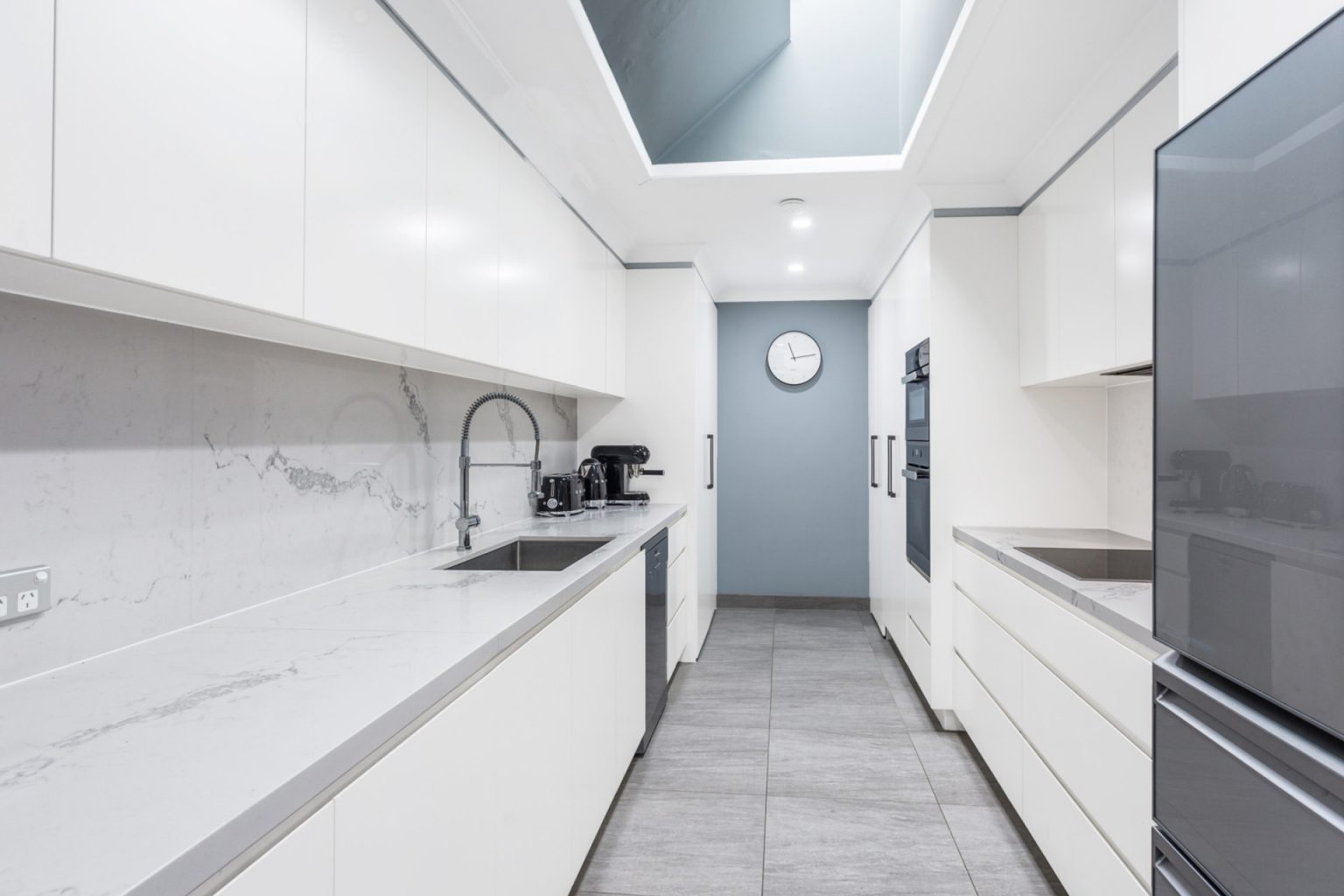 10 Yule Place, Glenfield NSW 2167 – photo 5 of 12