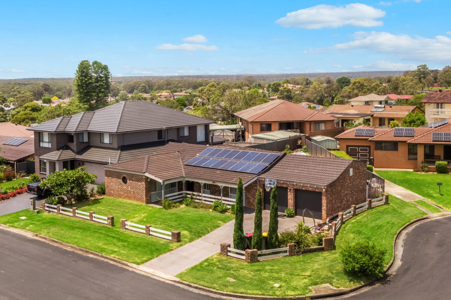 10 Yule Place, Glenfield NSW 2167 – photo 2 of 12