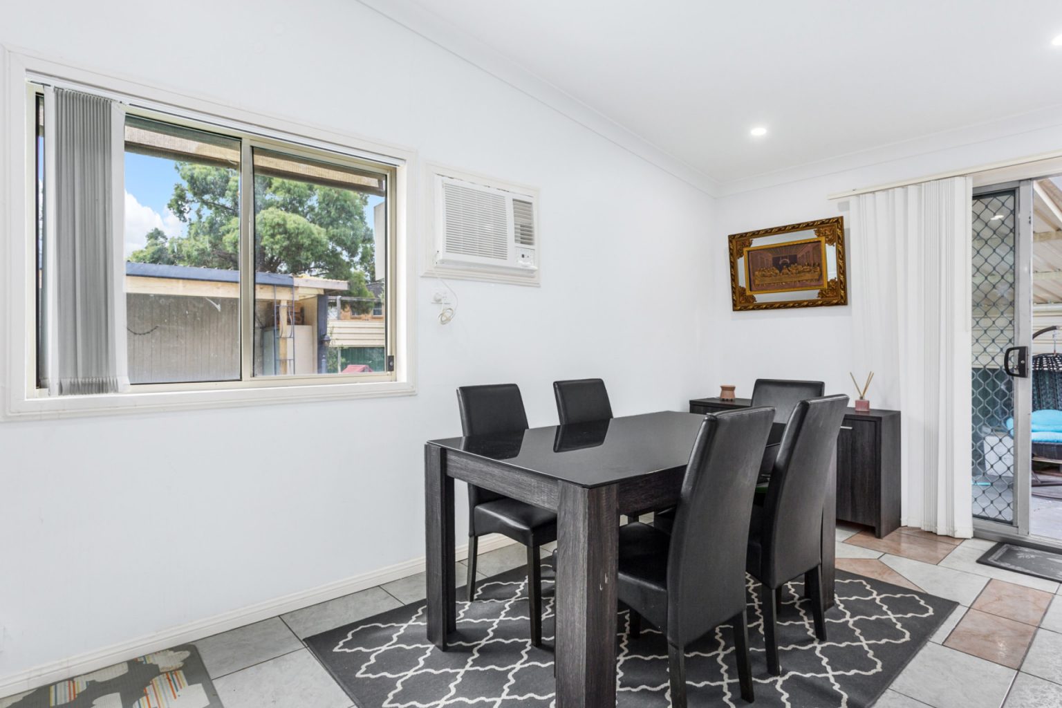31 Wilberforce Street, Ashcroft NSW 2168 – photo 2 of 11