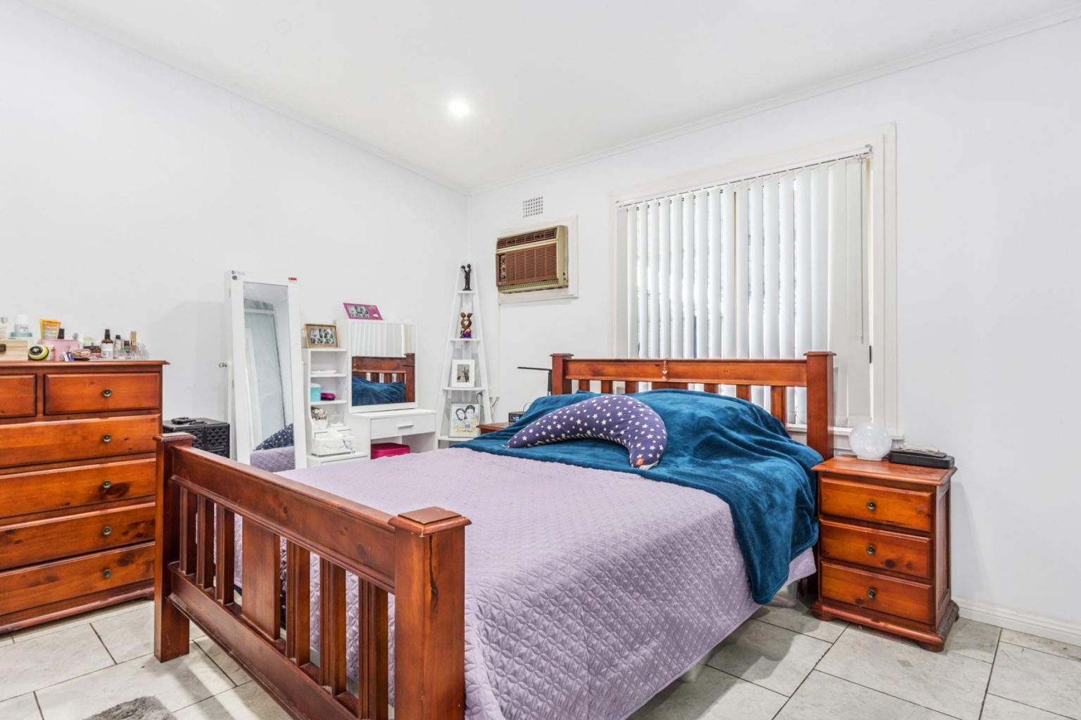 31 Wilberforce Street, Ashcroft NSW 2168 – photo 5 of 11