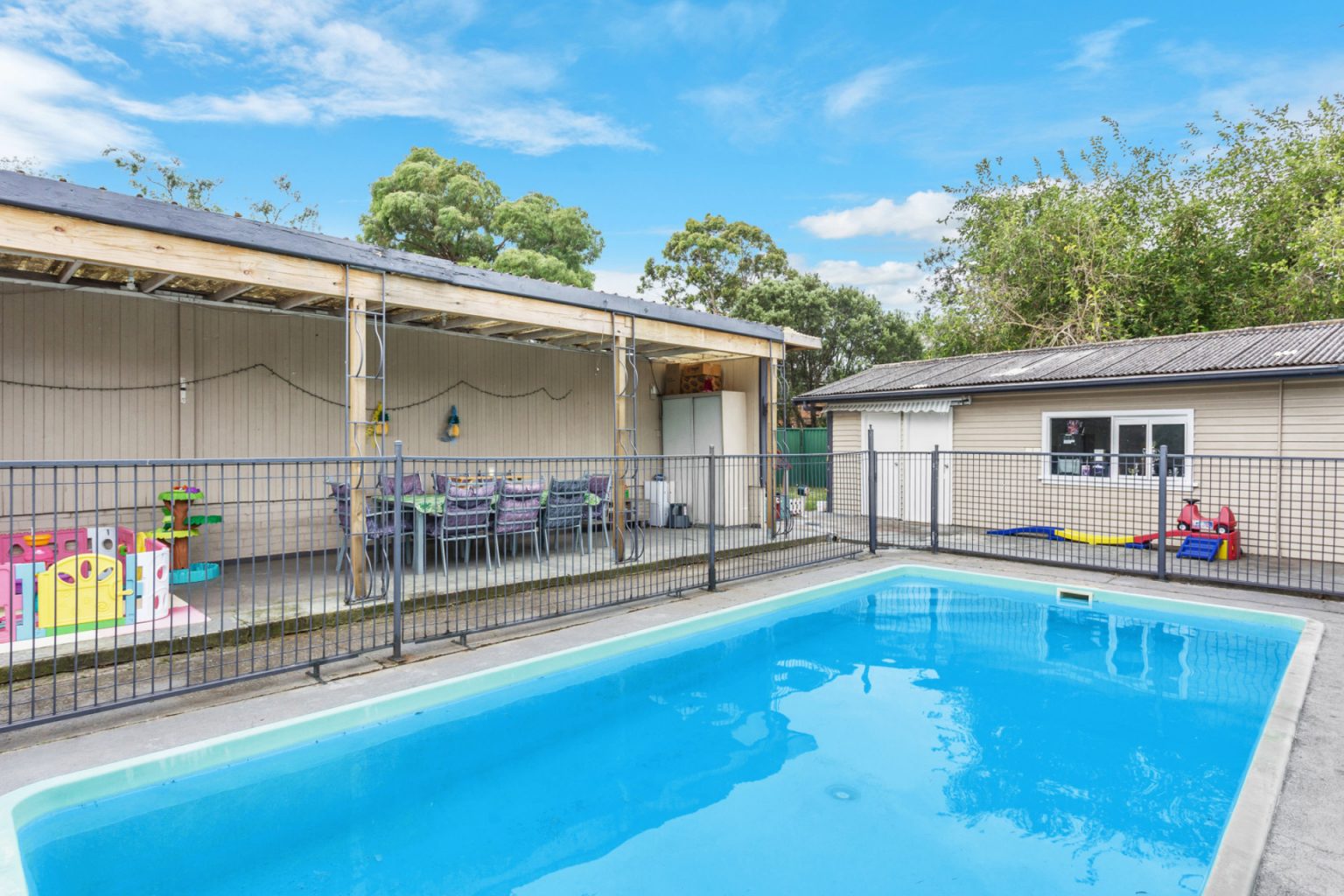 31 Wilberforce Street, Ashcroft NSW 2168 – photo 8 of 11