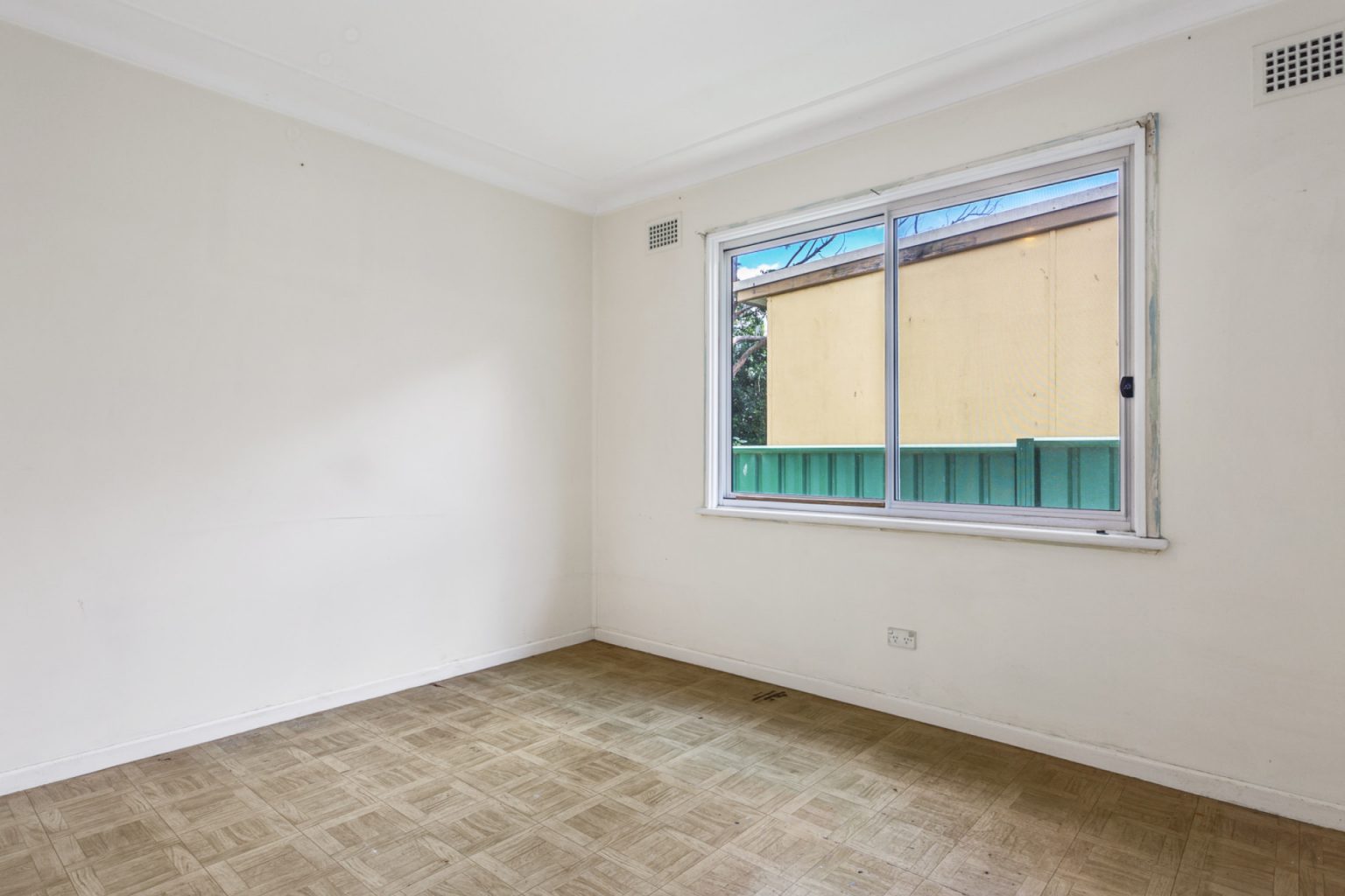 364 Elizabeth Drive, Mount Pritchard NSW 2170 – photo 6 of 9