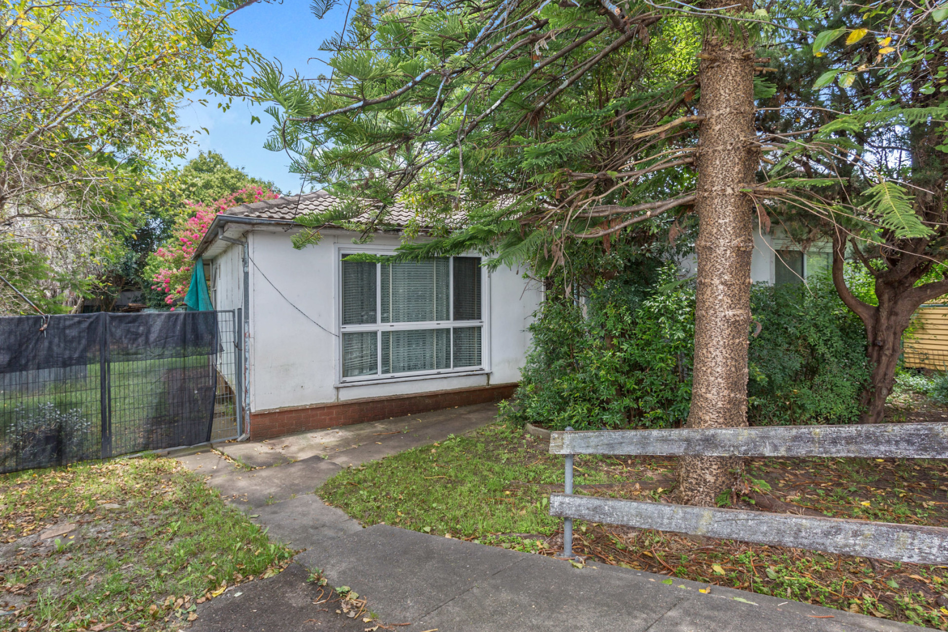 364 Elizabeth Drive Mount Pritchard NSW 2170 AUS