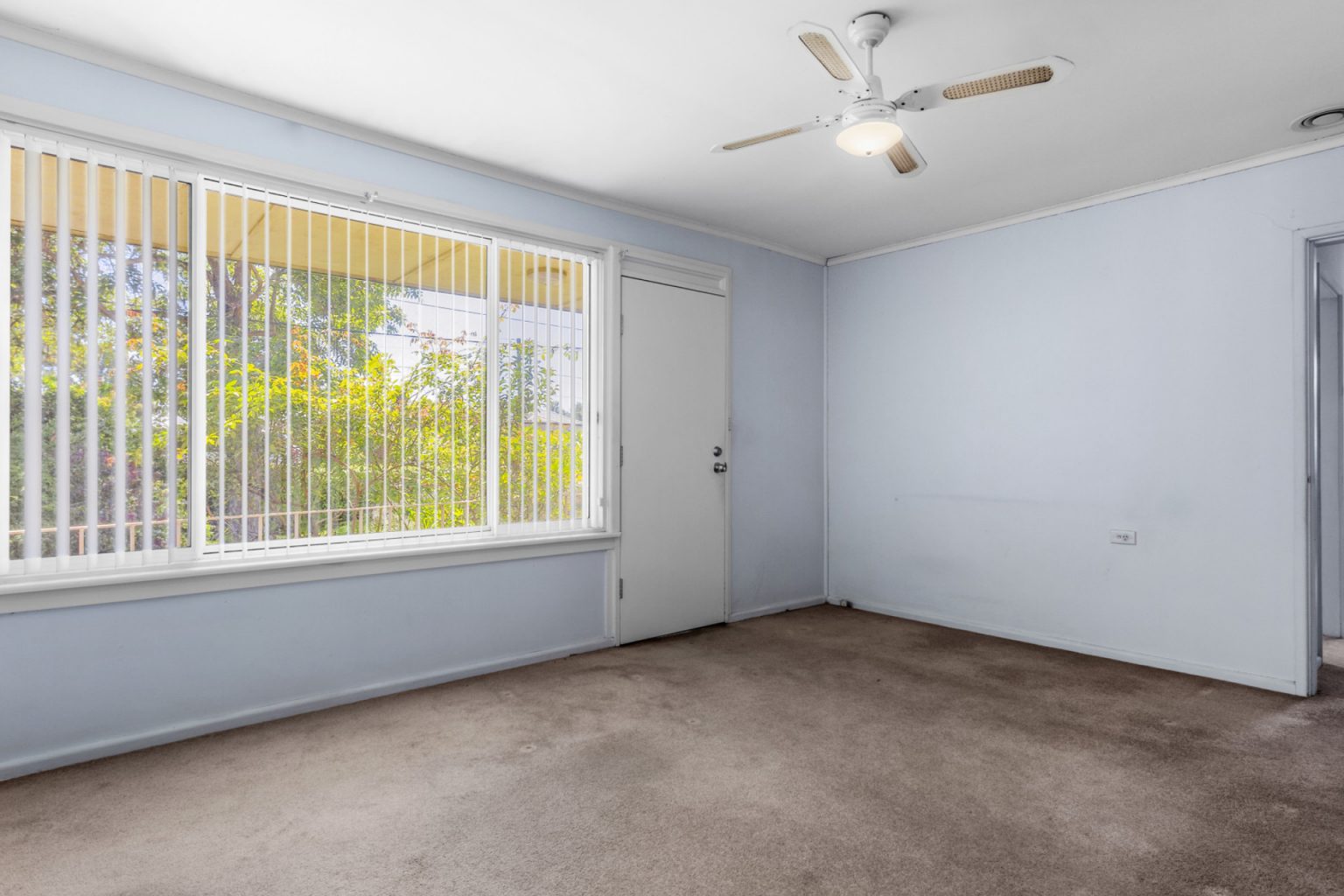 166 Elizabeth Drive, Ashcroft NSW 2168 – photo 5 of 11