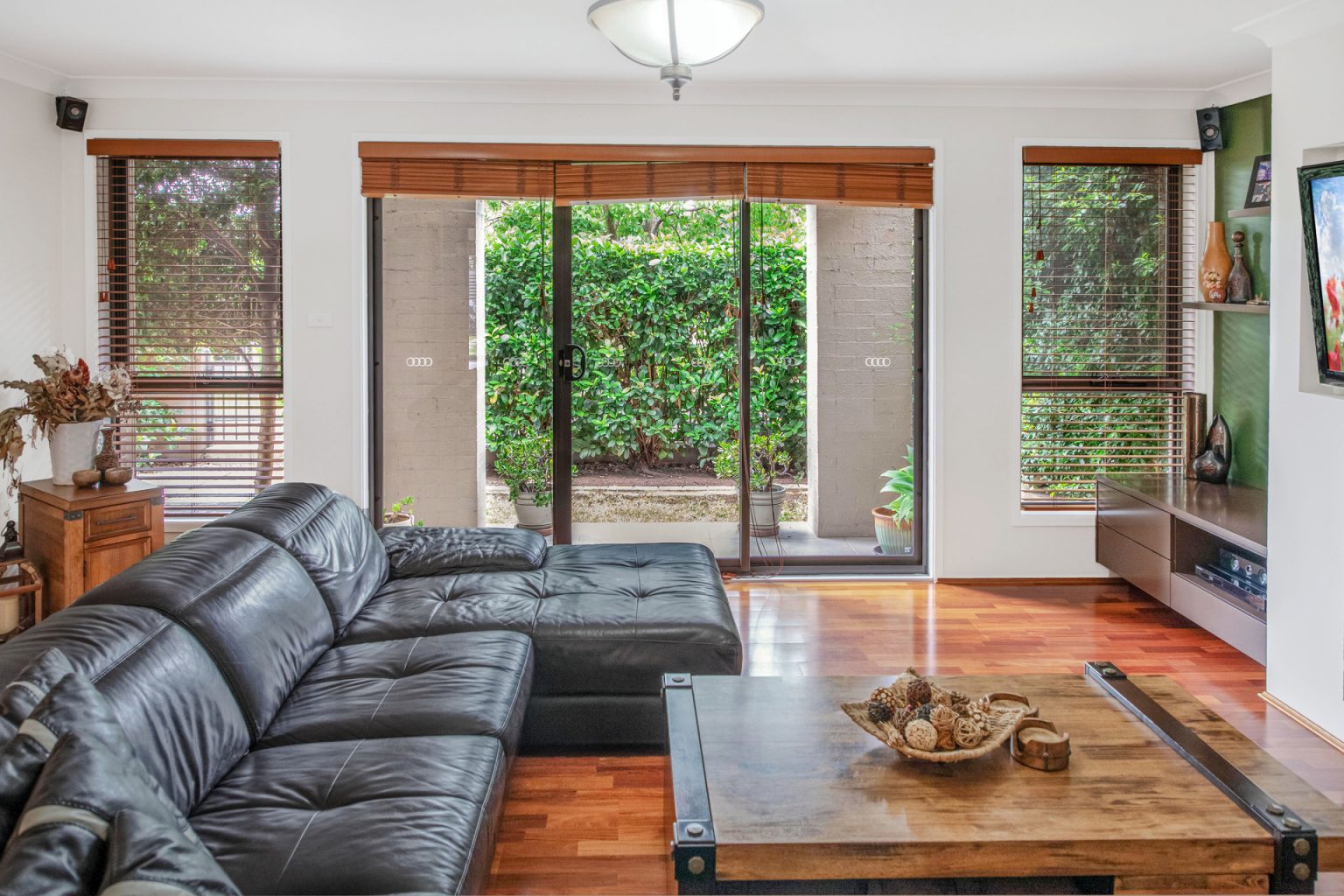 61 Stansmore Avenue, Prestons NSW 2170 – photo 5 of 18