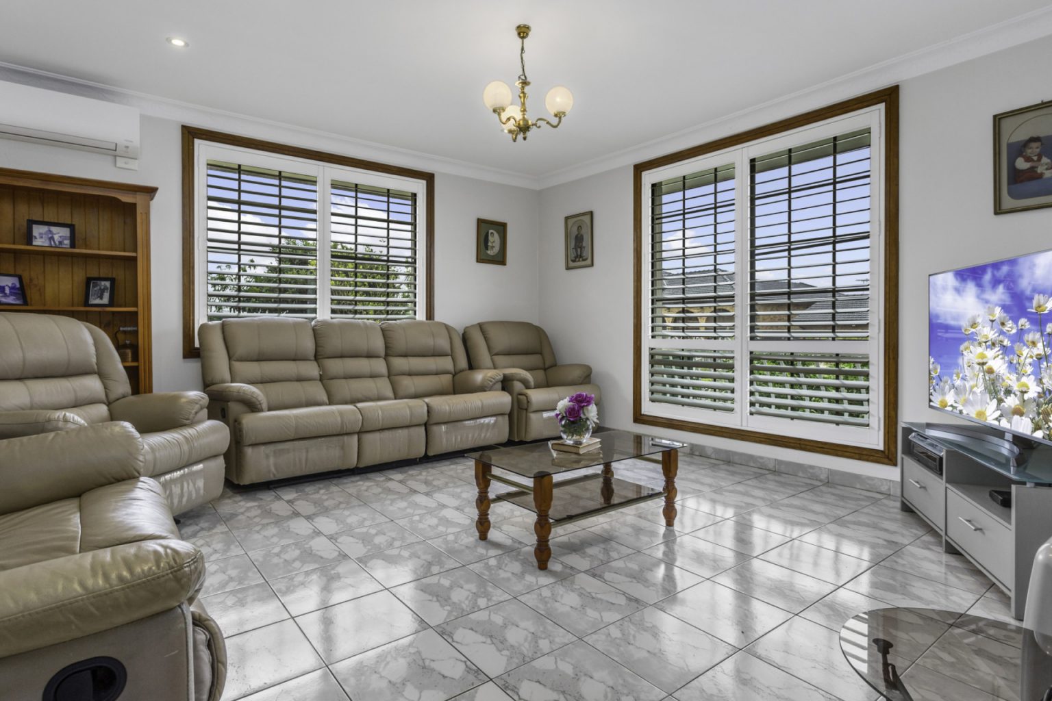 1 Fellows Road, Bonnyrigg Heights NSW 2177 – photo 4 of 16