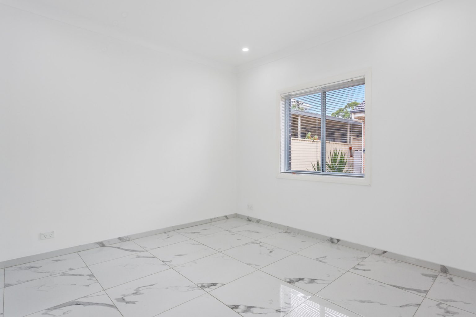 90 Maxwells Avenue, Ashcroft NSW 2168 – photo 10 of 13