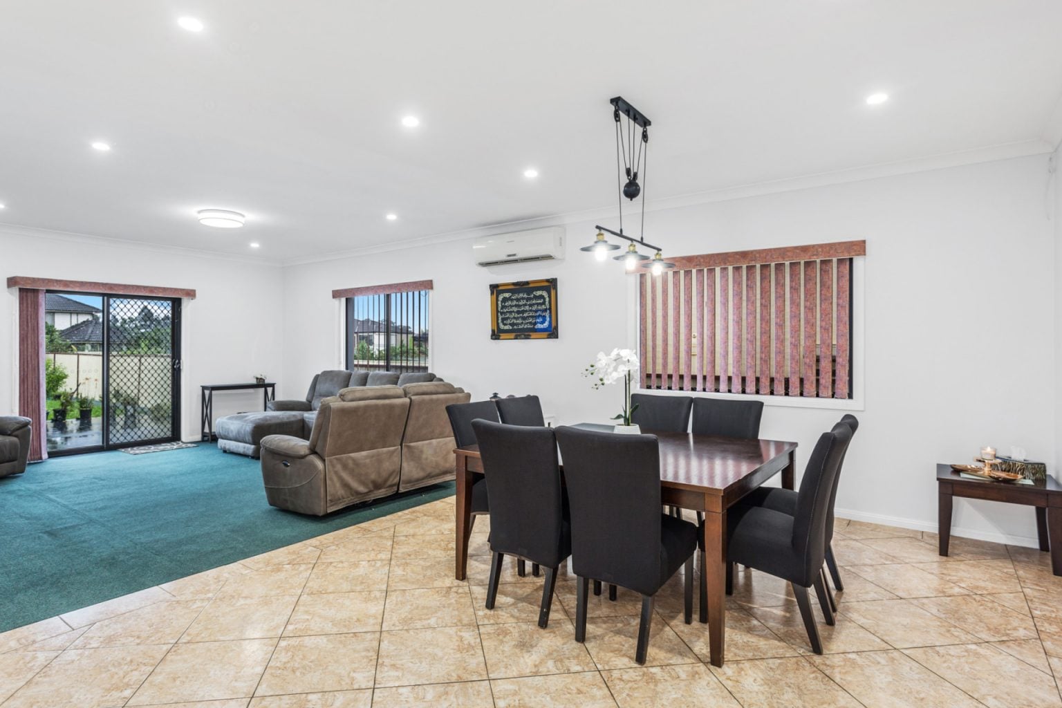 183b Whitford Road, Hinchinbrook NSW 2168 – photo 6 of 13