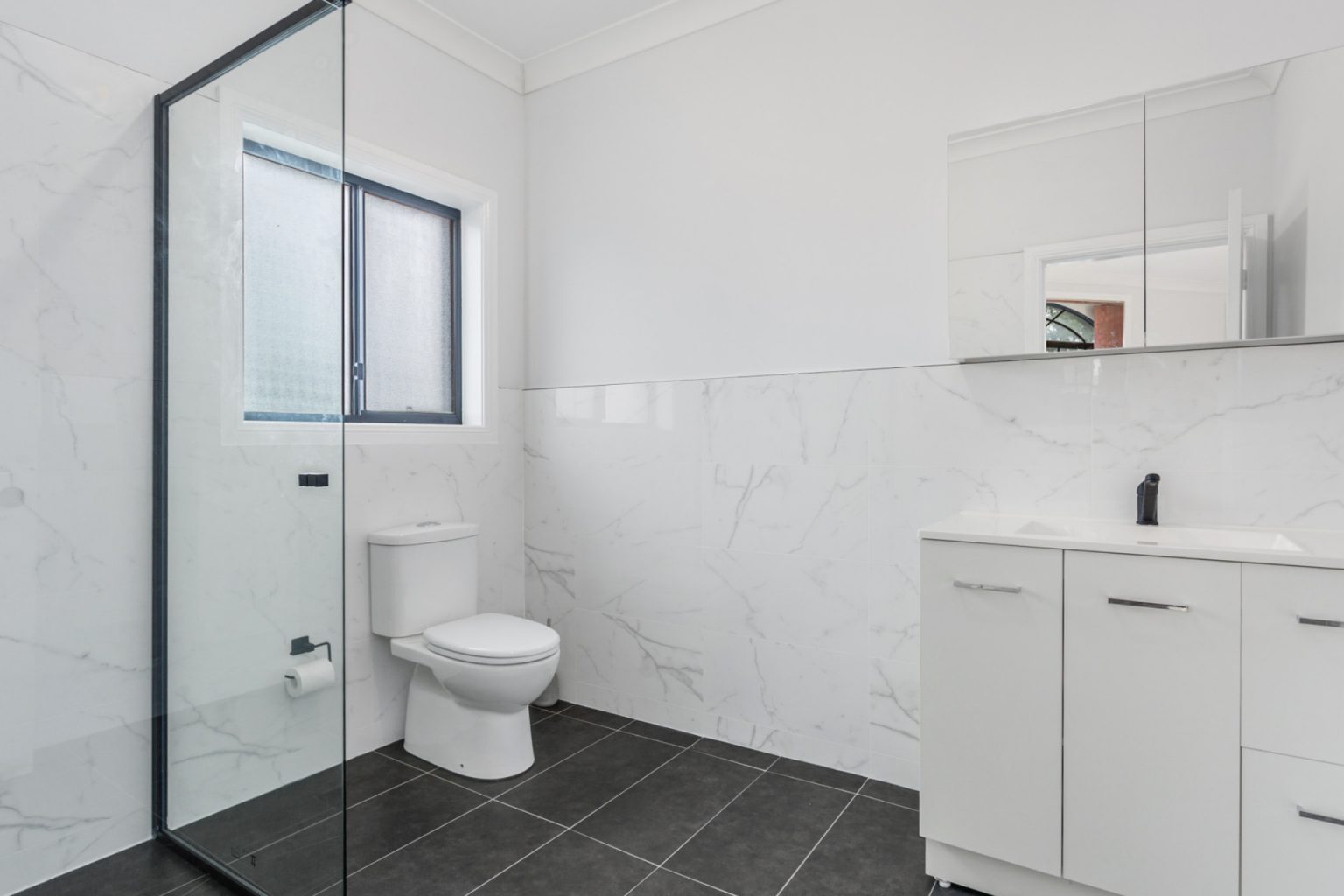 183b Whitford Road, Hinchinbrook NSW 2168 – photo 11 of 13
