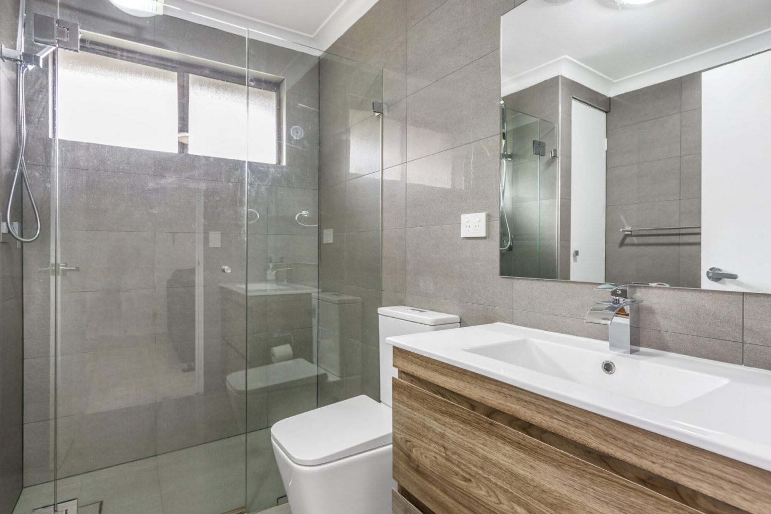 87/142 Moore Street, Liverpool NSW 2170 – photo 6 of 8