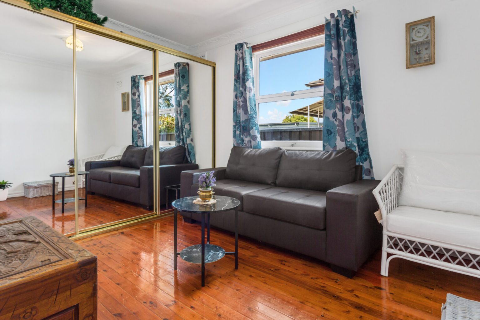 19 Weir Crescent, Lurnea NSW 2170 – photo 6 of 12