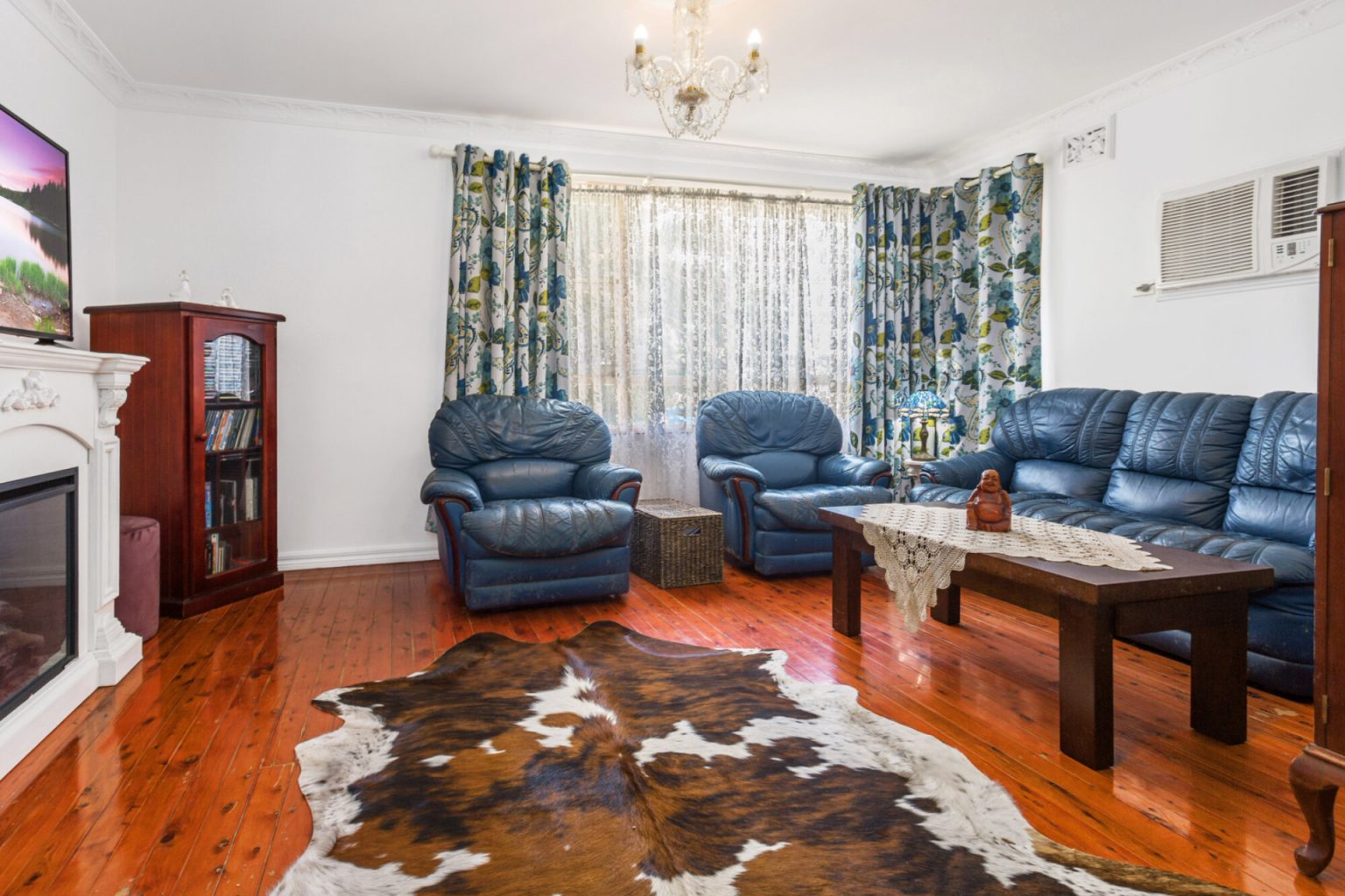 19 Weir Crescent, Lurnea NSW 2170 – photo 2 of 12