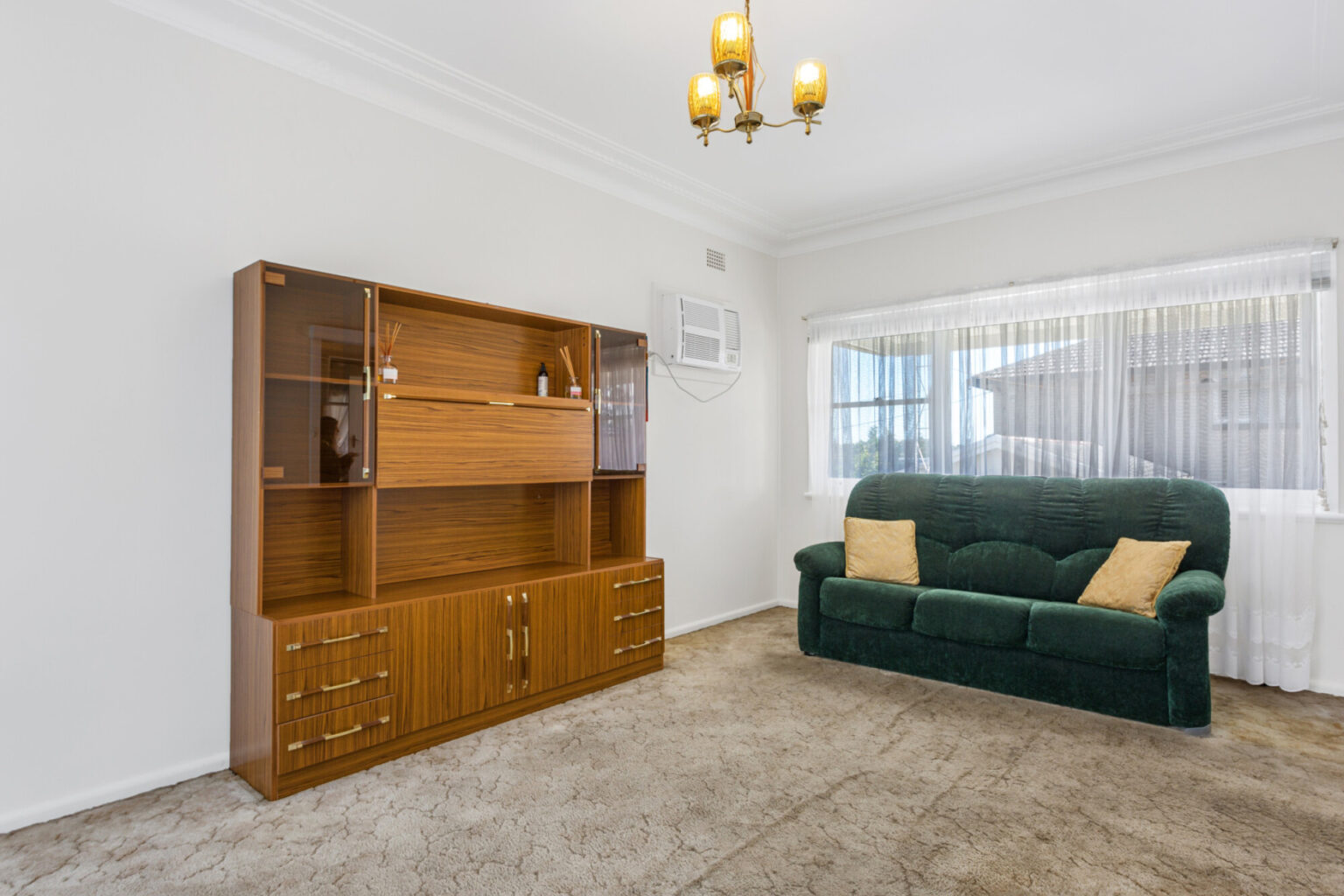 155 Meadows Road, Mount Pritchard NSW 2170 – photo 3 of 10