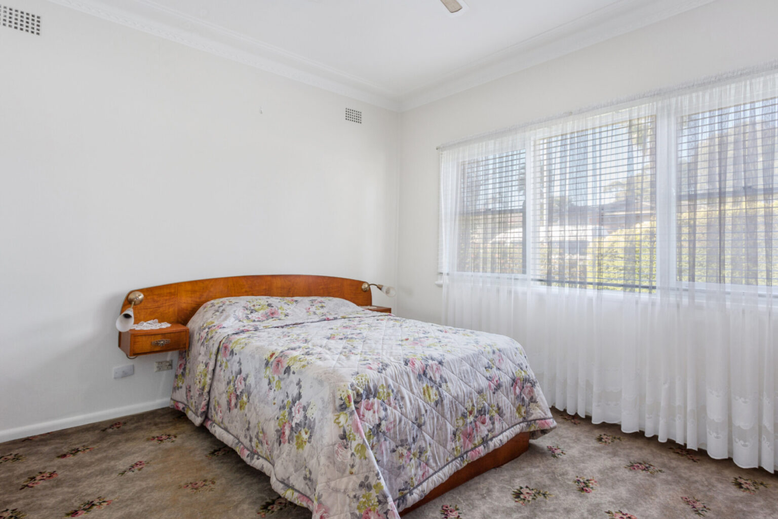 155 Meadows Road, Mount Pritchard NSW 2170 – photo 6 of 10