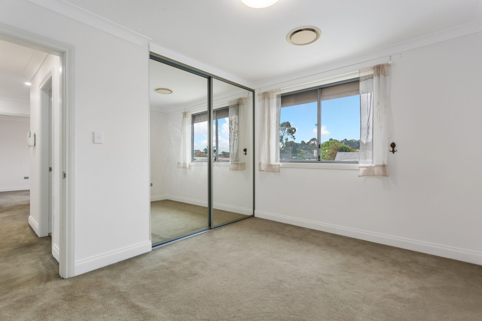 79 Sutton Road, Ashcroft NSW 2168 – photo 7 of 13