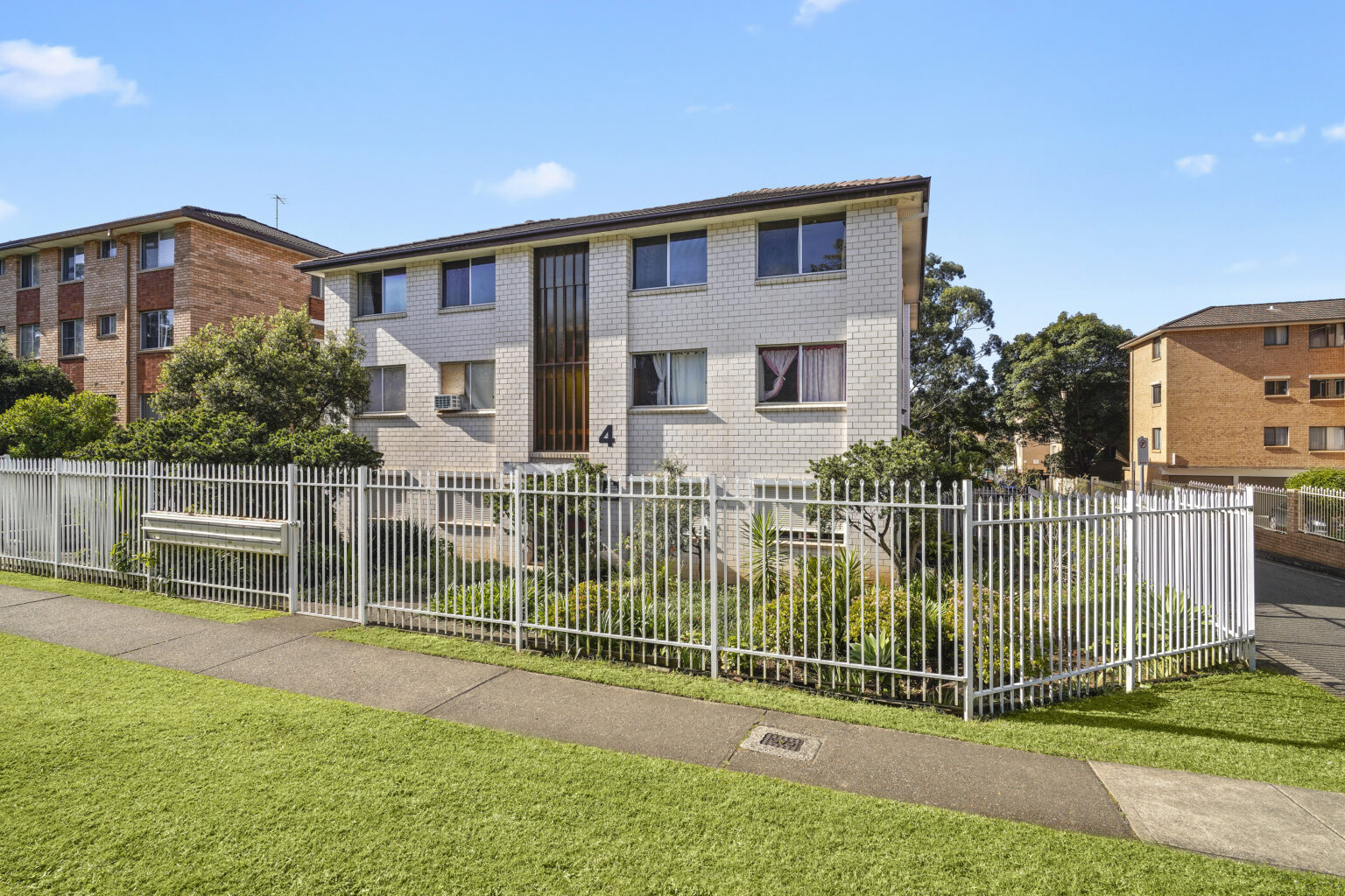 7/4 Forbes St, Warwick Farm NSW 2170 – photo 5 of 6