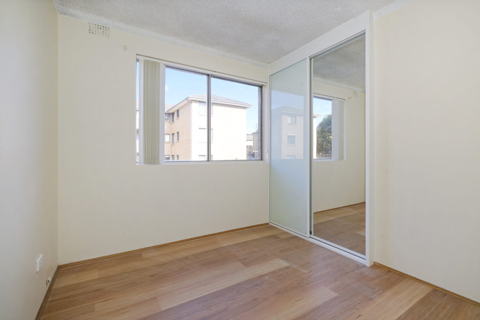 7/4 Forbes St, Warwick Farm NSW 2170 – photo 6 of 6