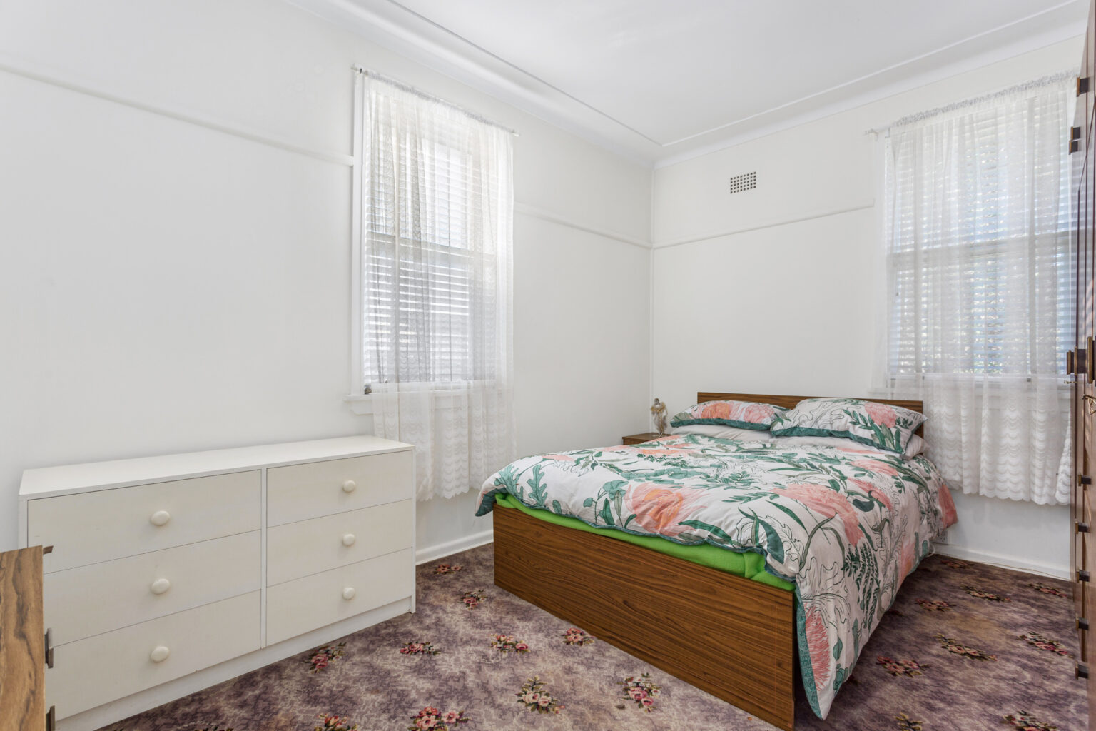 124 Townview Road, Mount Pritchard NSW 2170 – photo 5 of 9
