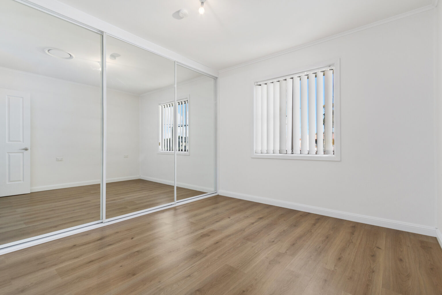 32 Trevanna Street, Busby NSW 2168 – photo 6 of 10