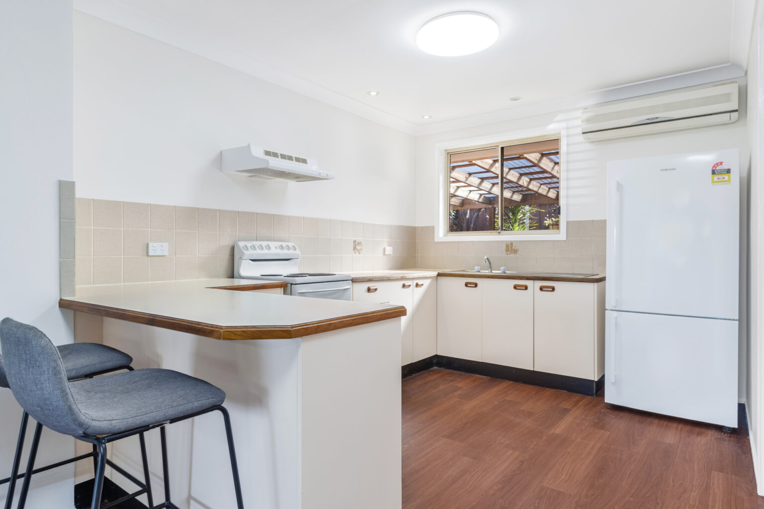 5/41 Cochrane Street, Minto NSW 2566 – photo 3 of 8