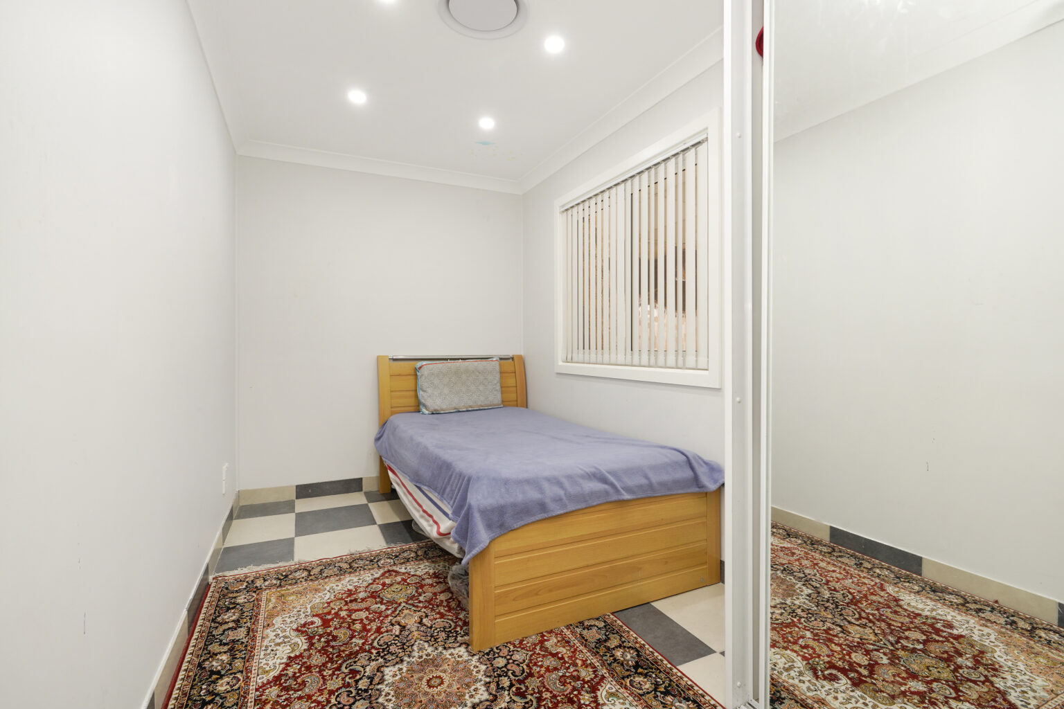 17a Kennedy St, Liverpool NSW 2170 – photo 6 of 8