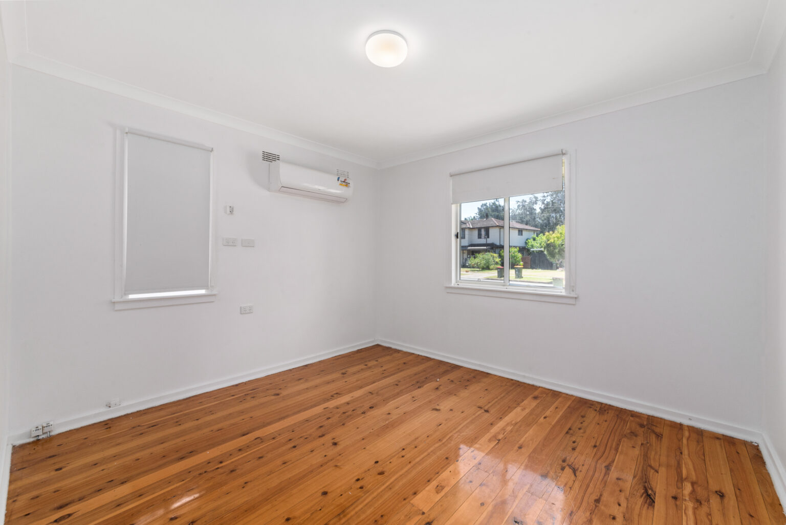 56 Mawson Dr, Cartwright NSW 2168 – photo 5 of 8