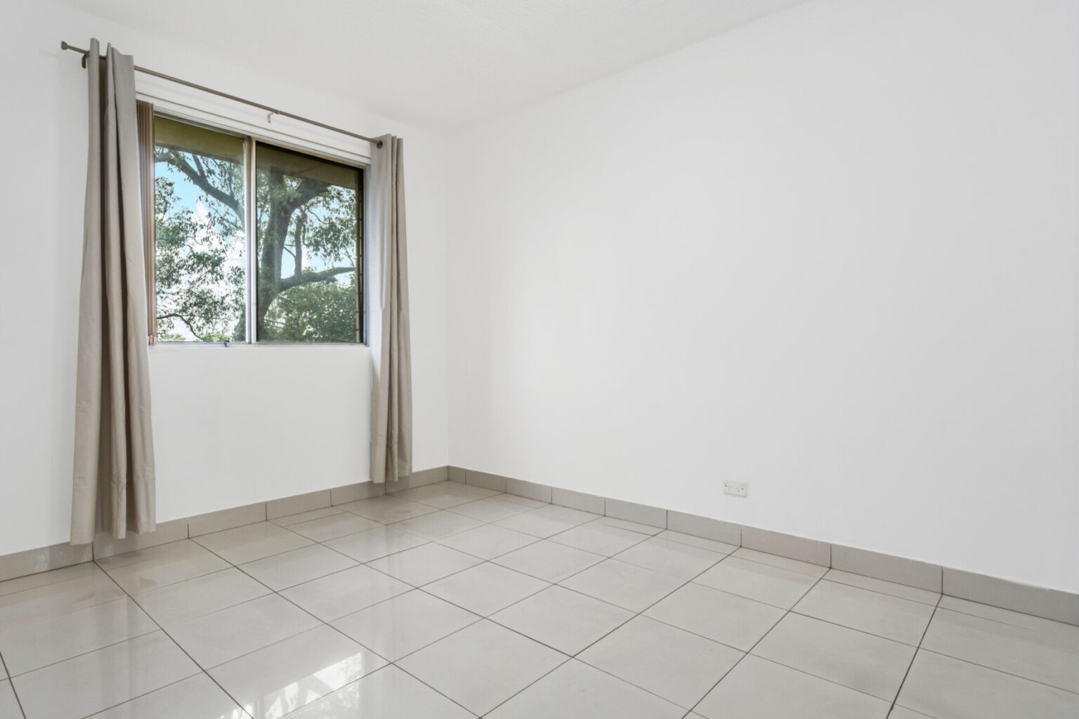 31/12 Goulburn Street, Warwick Farm NSW 2170 – photo 6 of 7