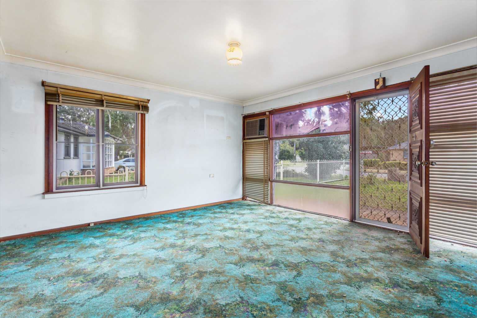 6 Opal Place, Cartwright NSW 2168 – photo 5 of 13