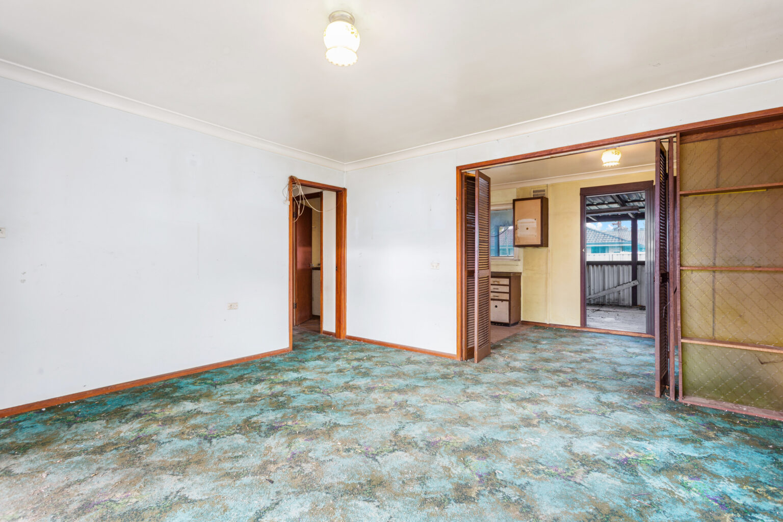 6 Opal Place, Cartwright NSW 2168 – photo 4 of 13