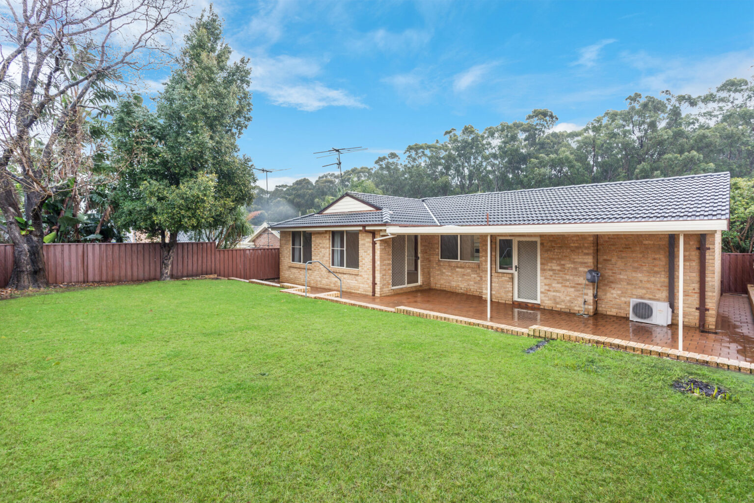23 Whitford Road, Hinchinbrook NSW 2168 – photo 11 of 13