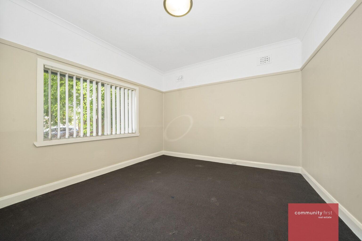 23 Railway Parade, Fairfield NSW 2165 – photo 4 of 5