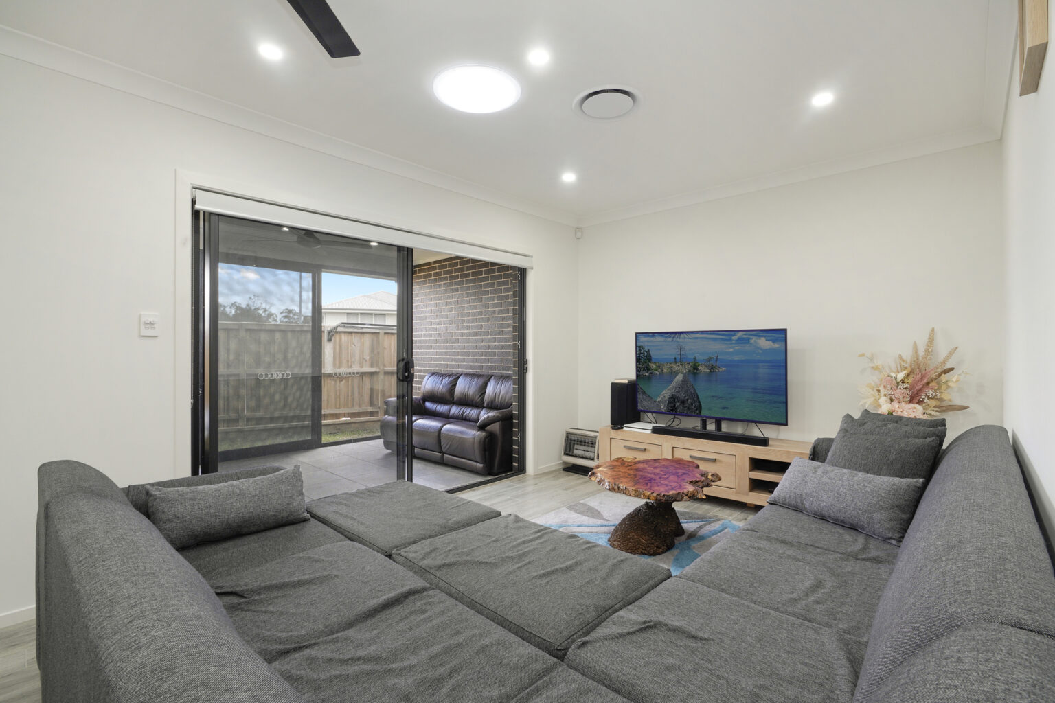1 Kibby Road, Bradbury NSW 2560 – photo 8 of 10