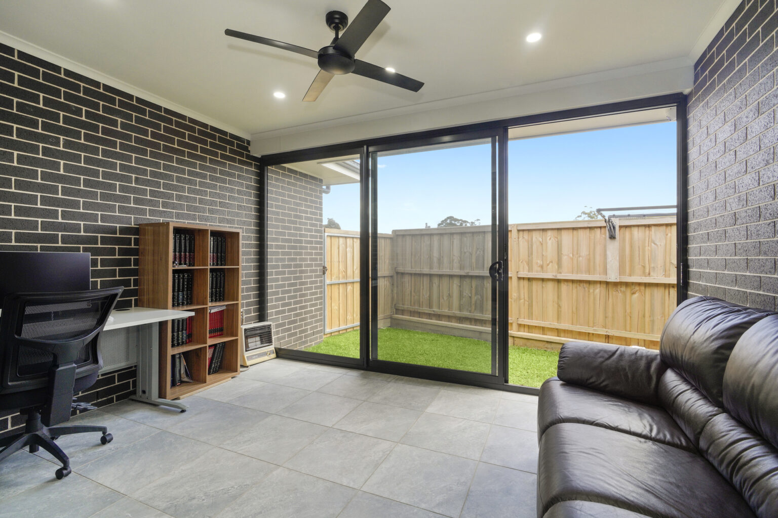 1 Kibby Road, Bradbury NSW 2560 – photo 7 of 10