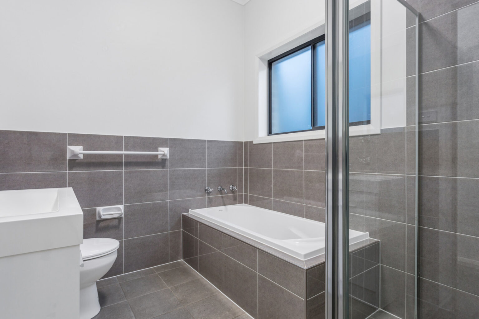 54 Wheatley Drive, Airds NSW 2560 – photo 7 of 10