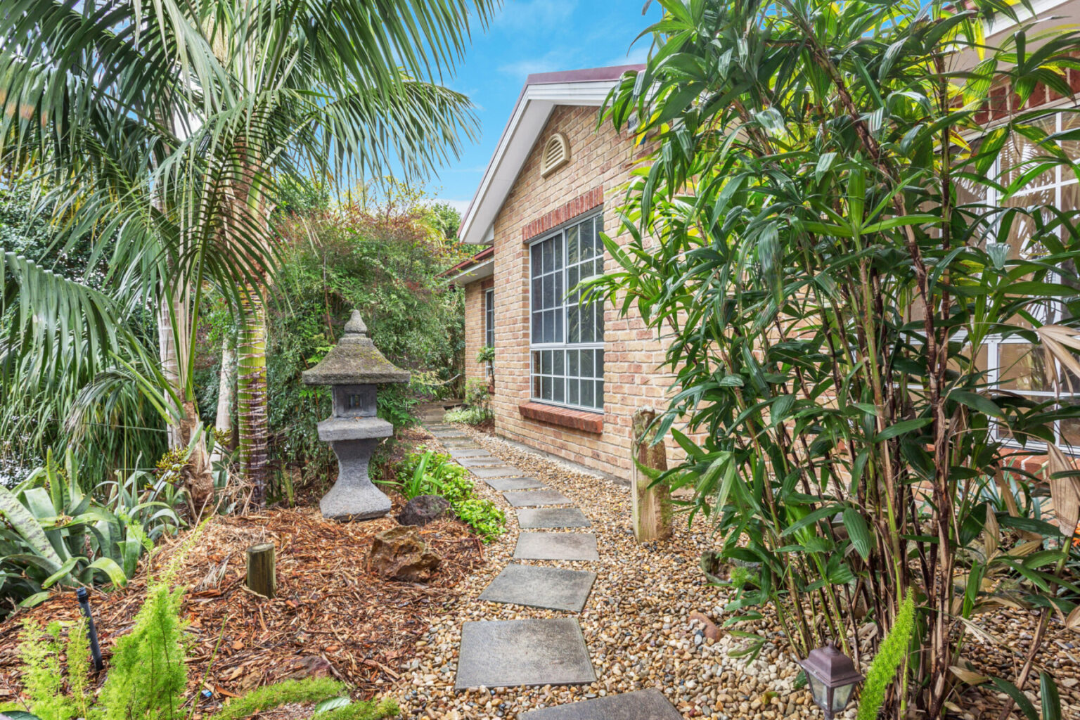 40 Carmichael Drive, West Hoxton NSW 2171 – photo 2 of 10