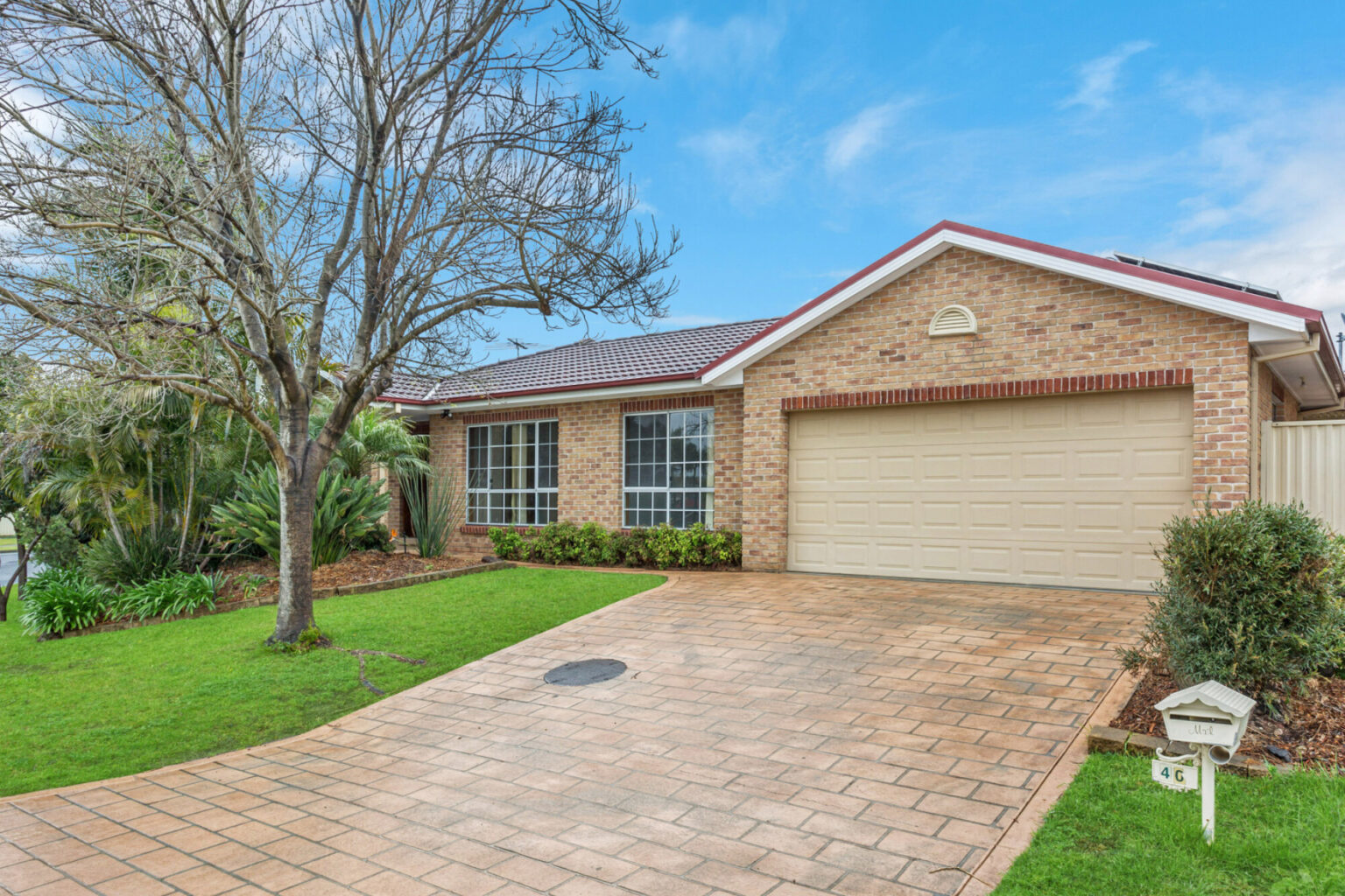 40 Carmichael Drive, West Hoxton NSW 2171