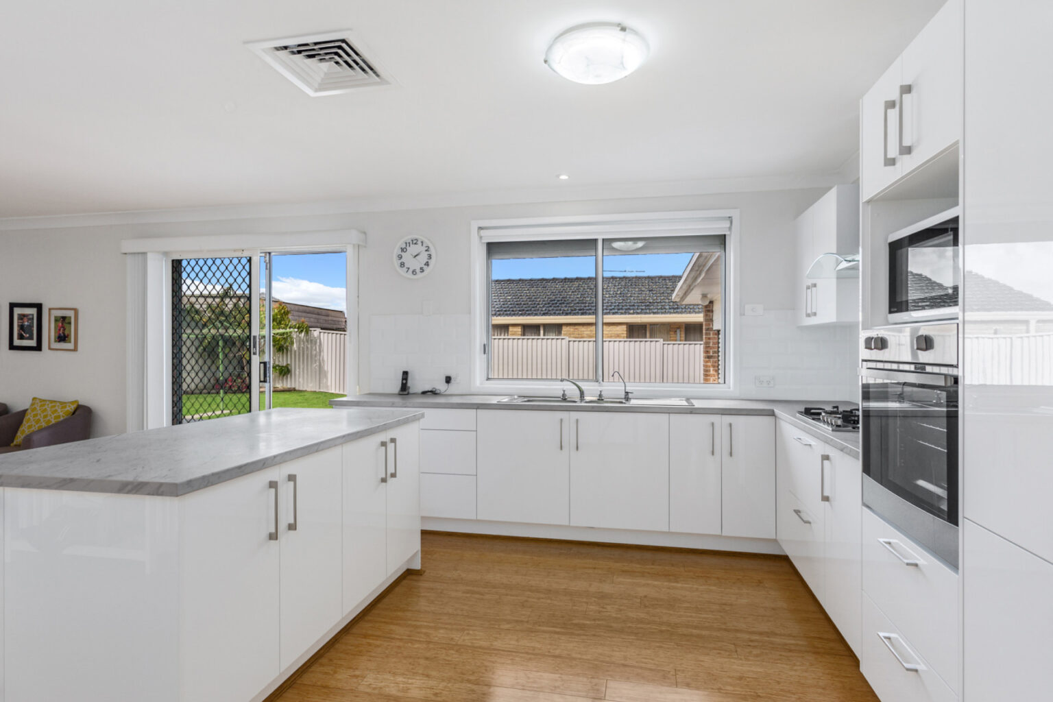 2 Fantail Place, Green Valley NSW 2168 – photo 2 of 11